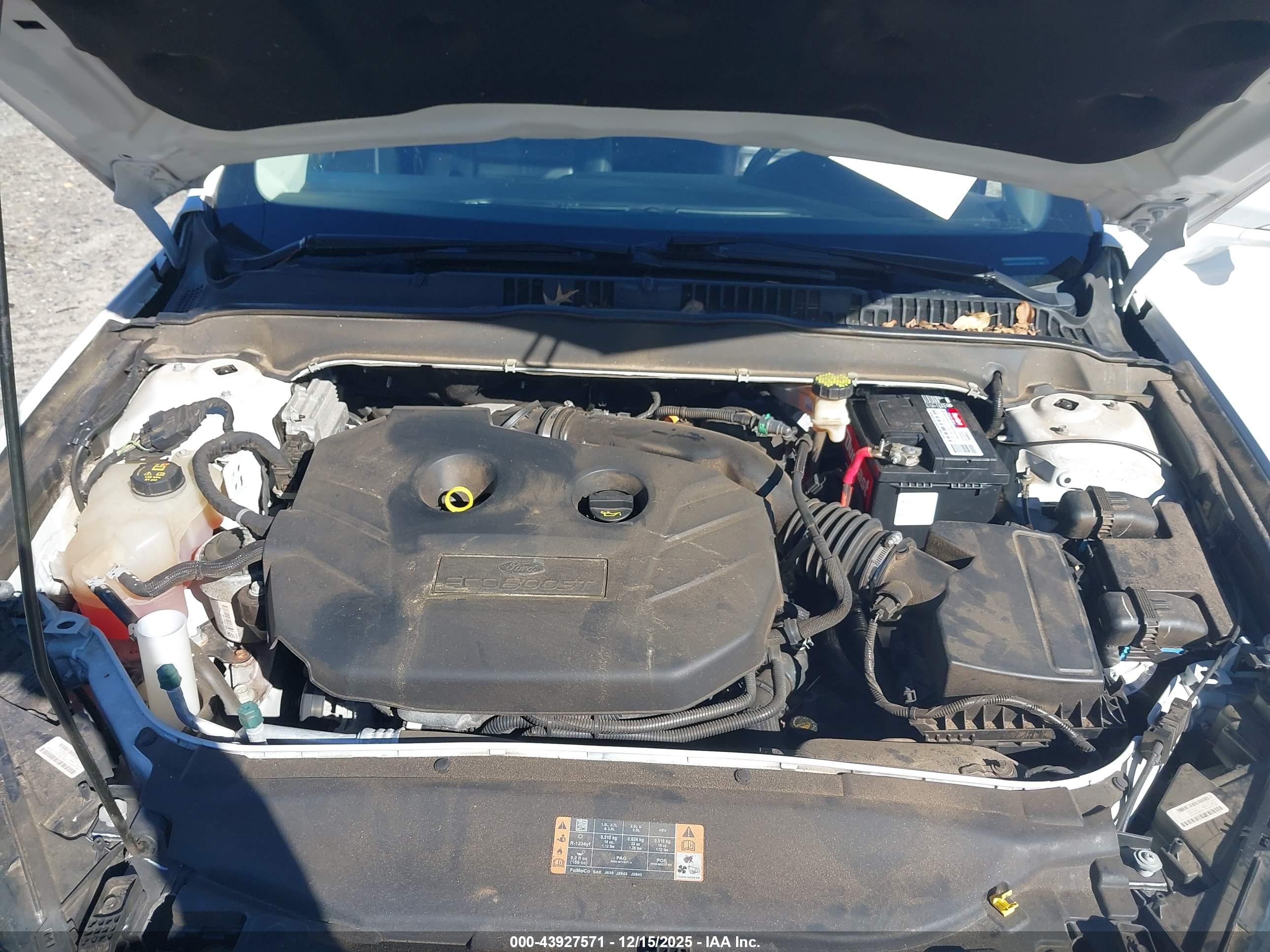 FORD FUSION image 10