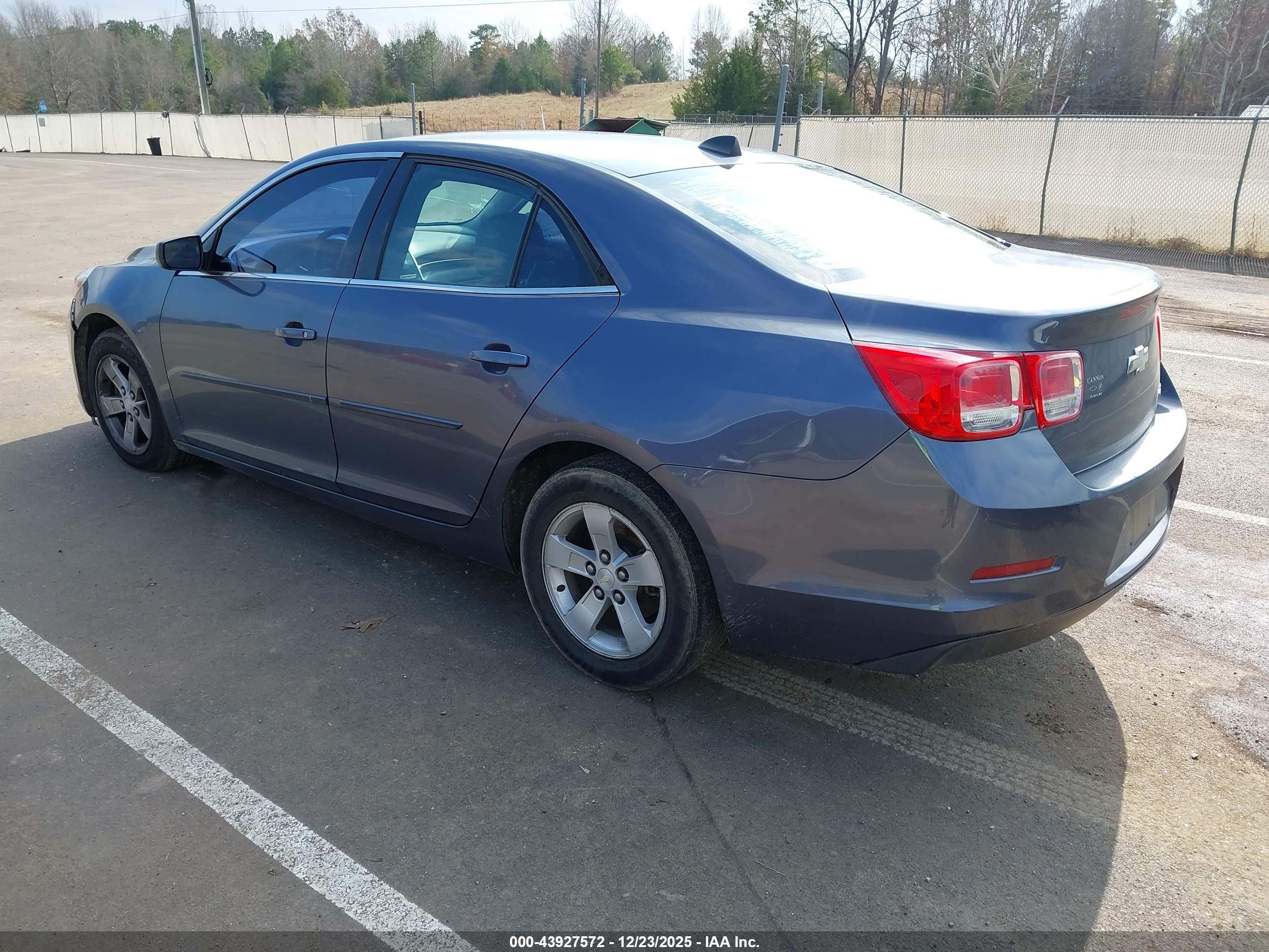 CHEVROLET MALIBU image 3