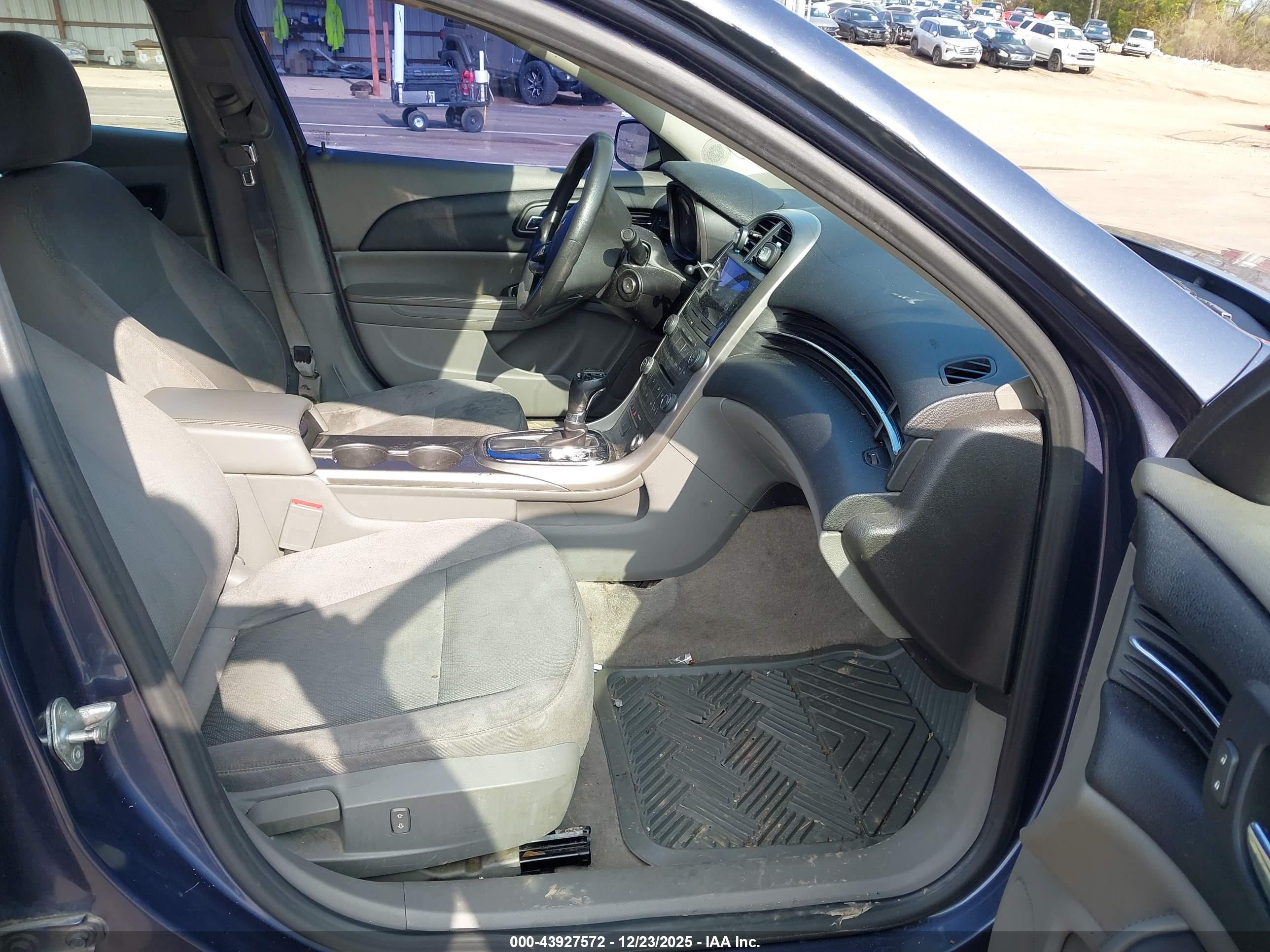 CHEVROLET MALIBU image 5