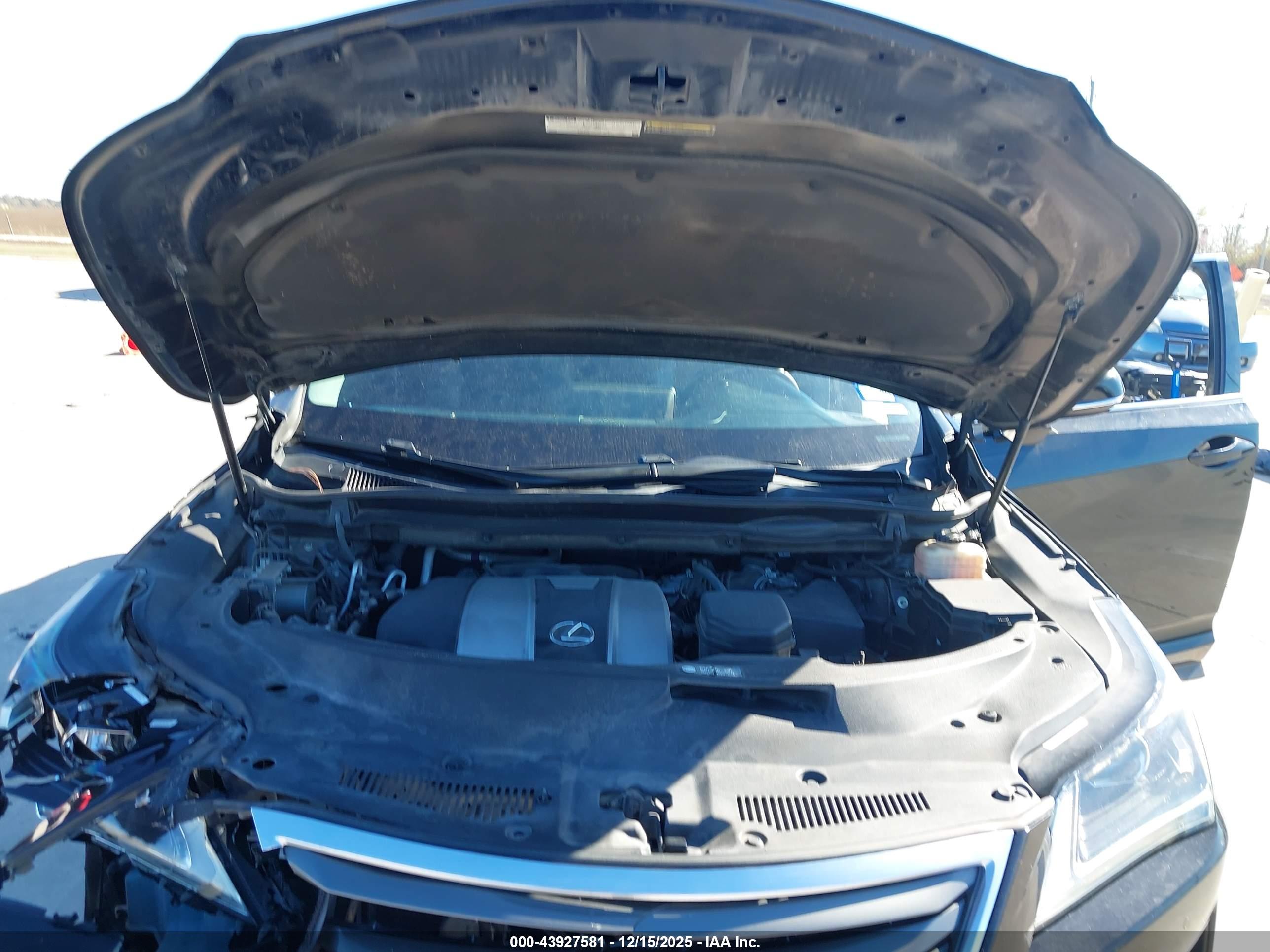 LEXUS RX image 10
