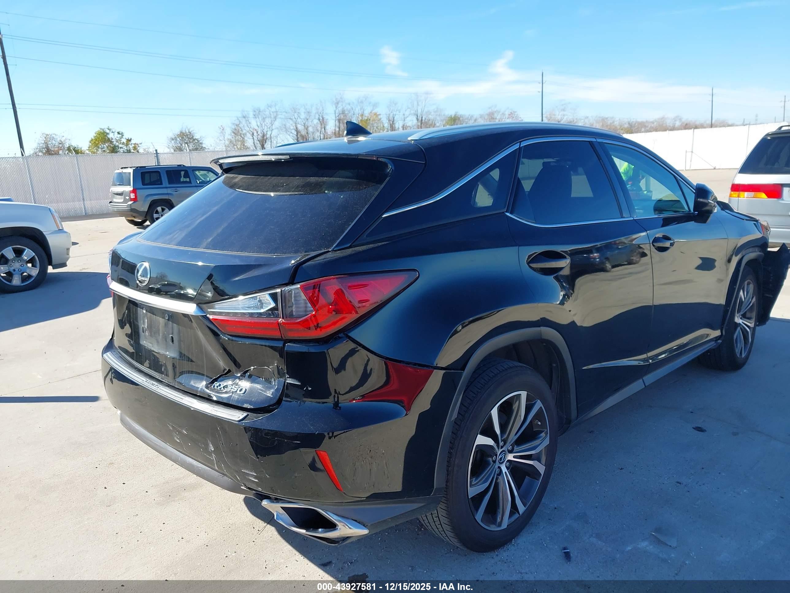 LEXUS RX image 4