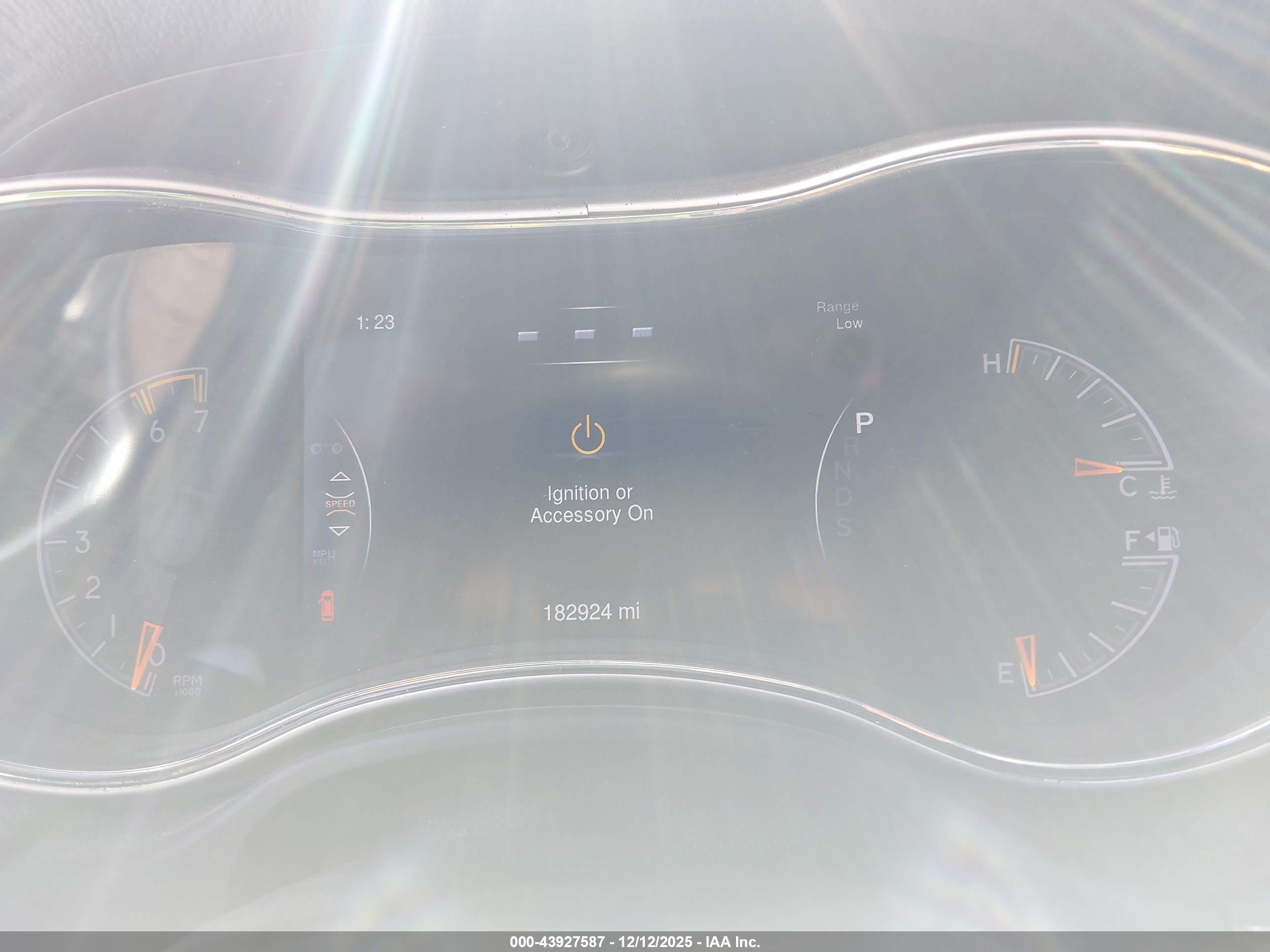 JEEP GRAND image 7