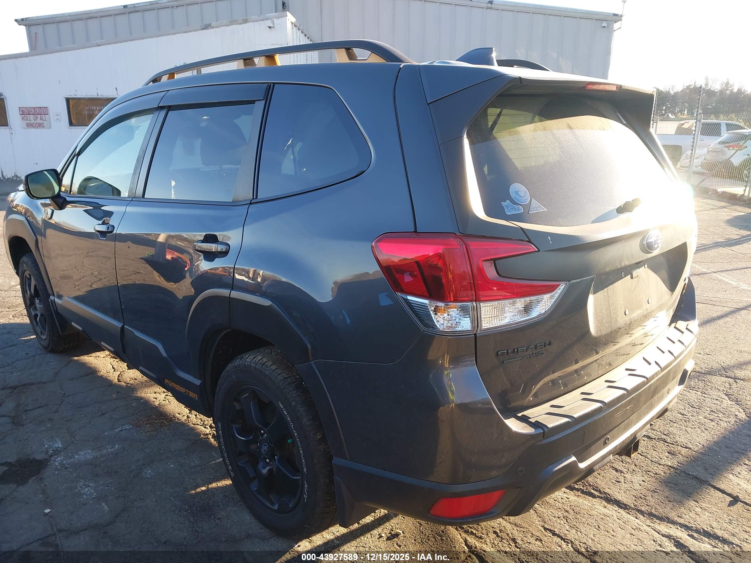 SUBARU FORESTER image 3