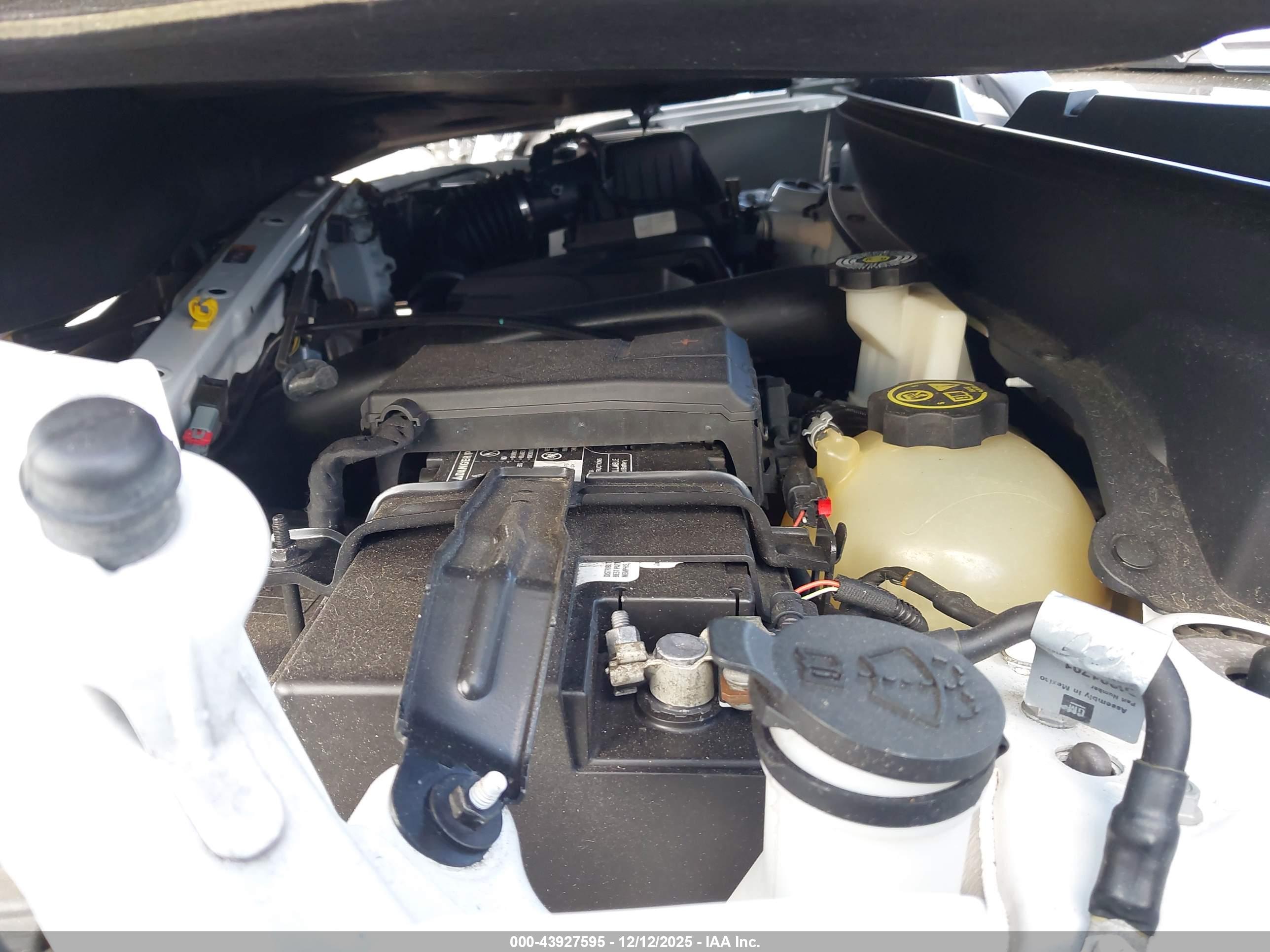 CHEVROLET EQUINOX image 10