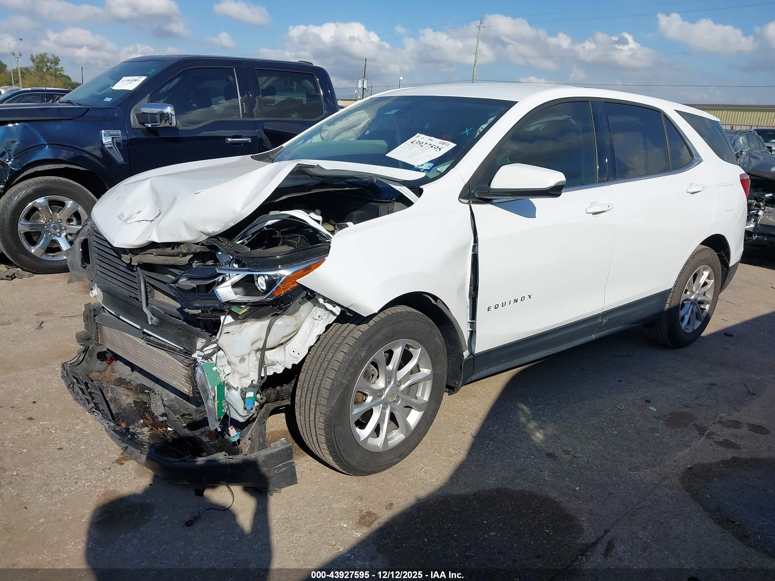 CHEVROLET EQUINOX image 2