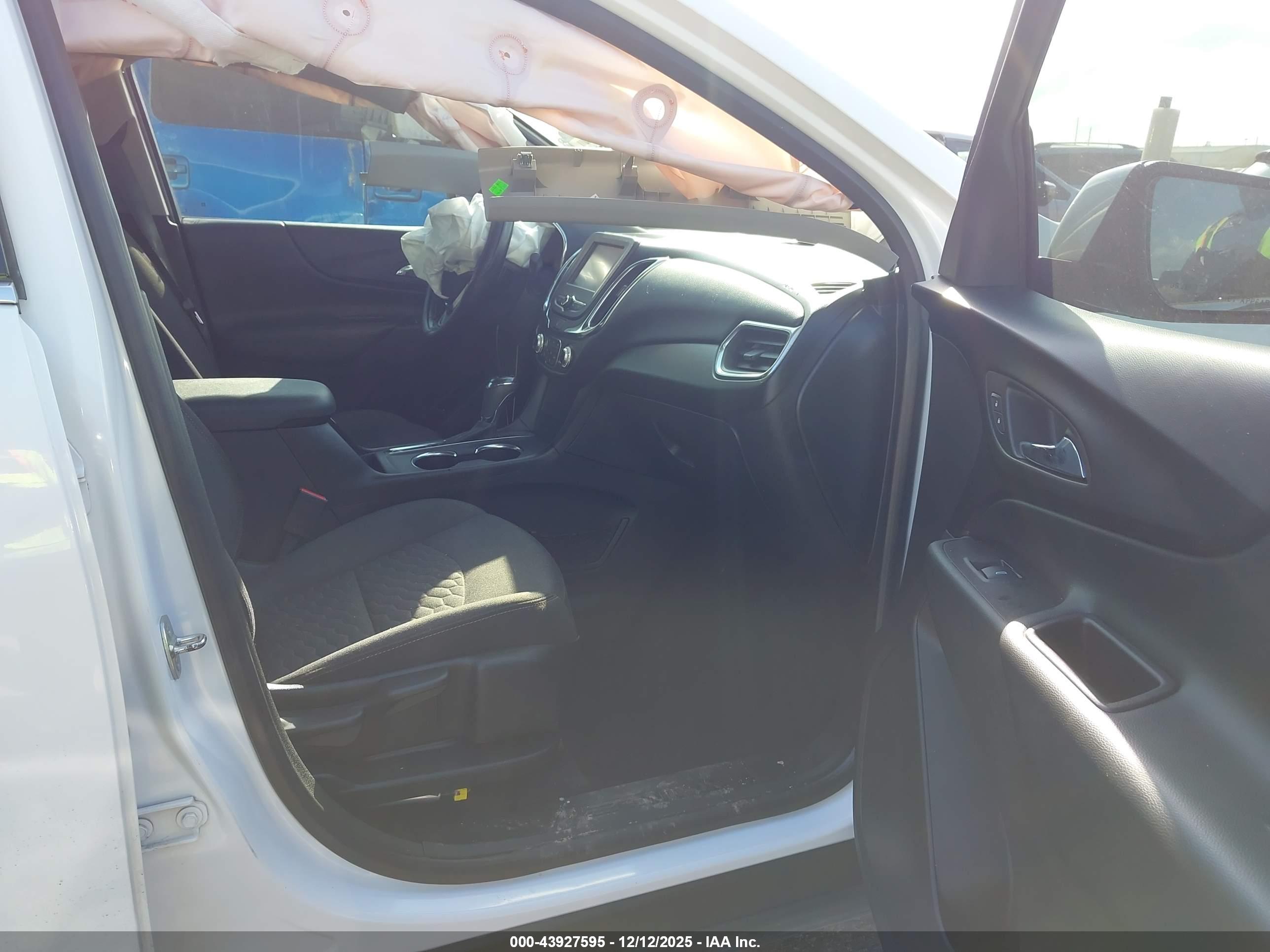 CHEVROLET EQUINOX image 5