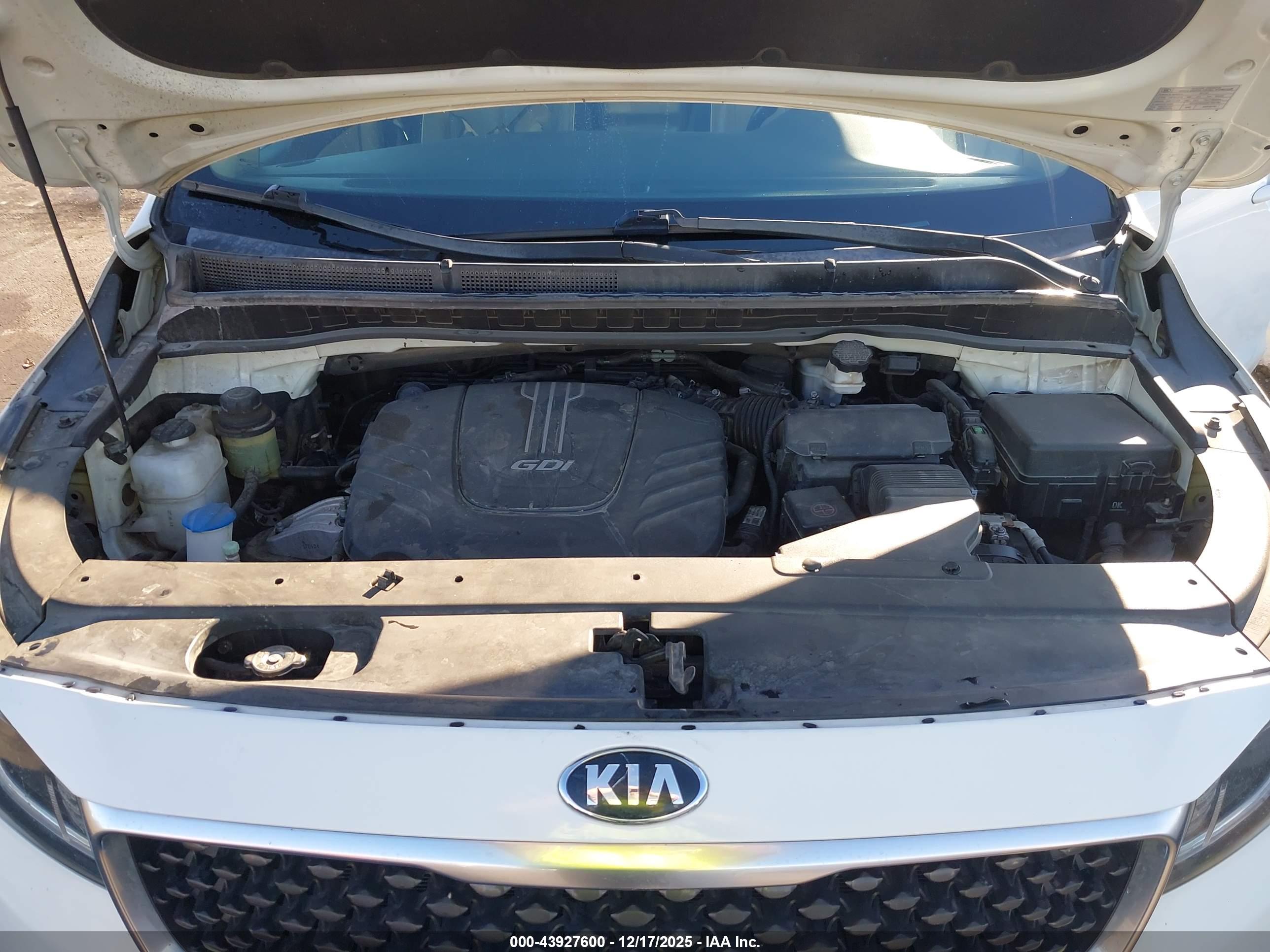 KIA SEDONA image 10