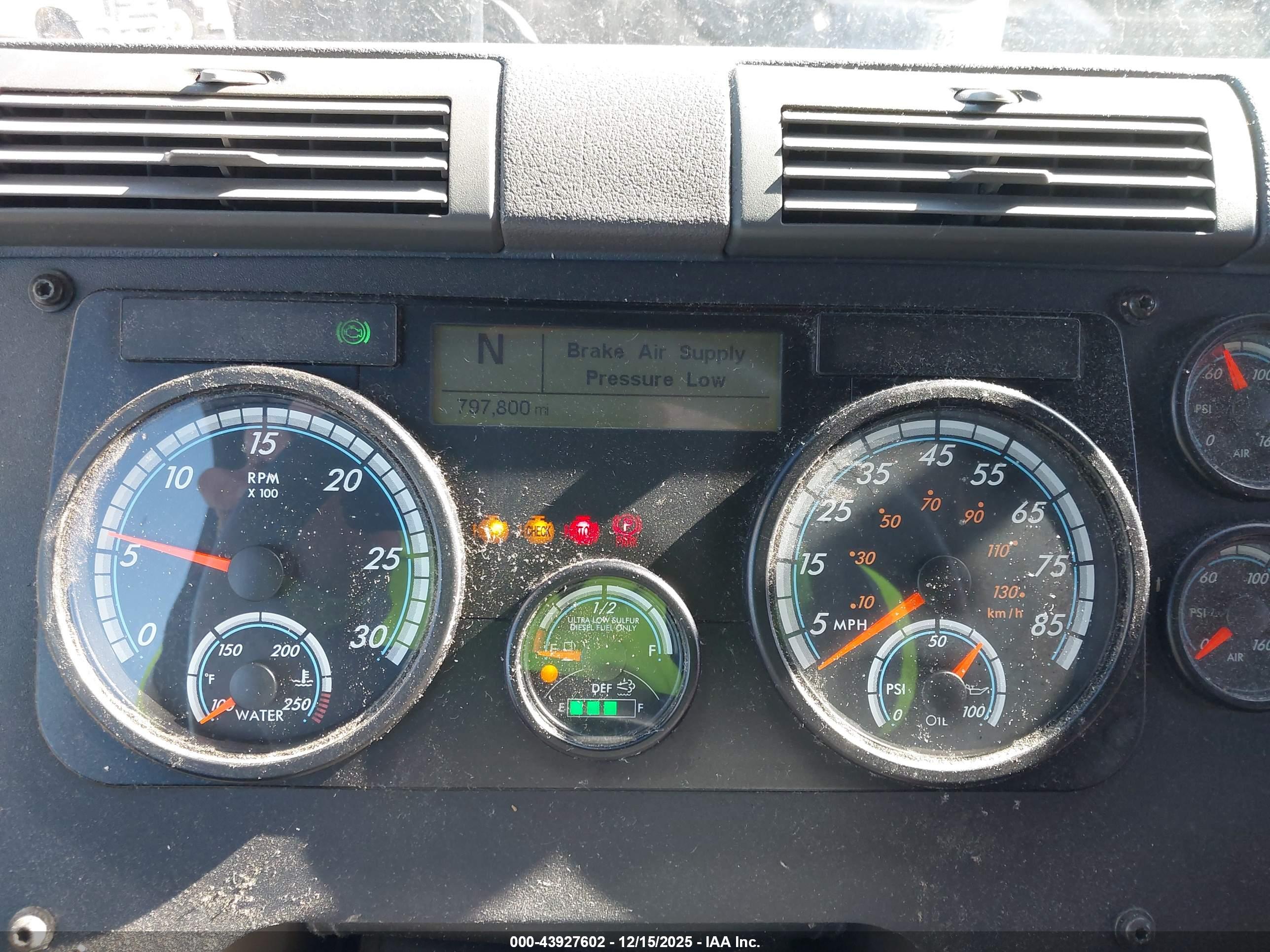 FREIGHTLINER CASCADIA image 6