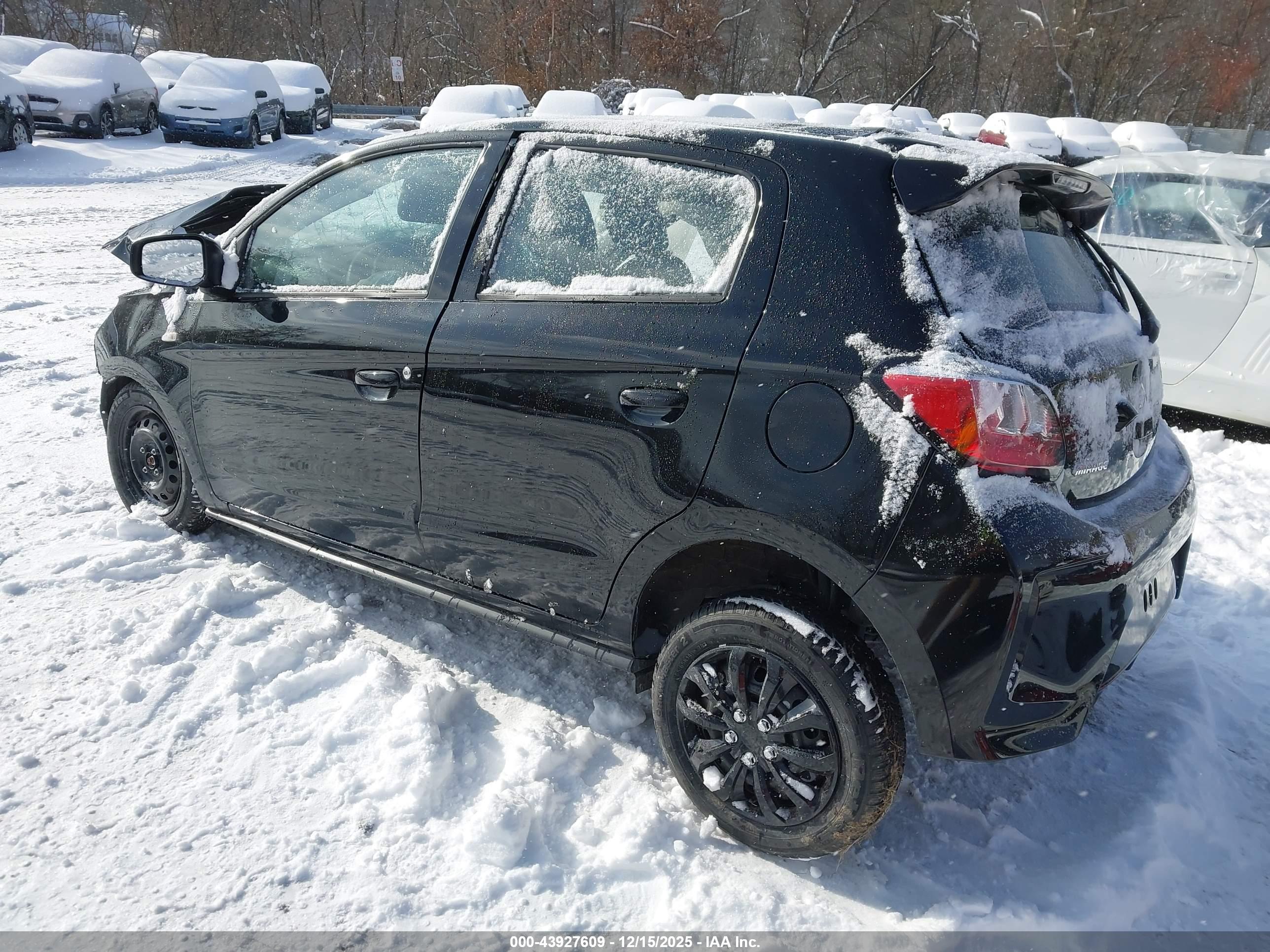 MITSUBISHI MIRAGE image 3