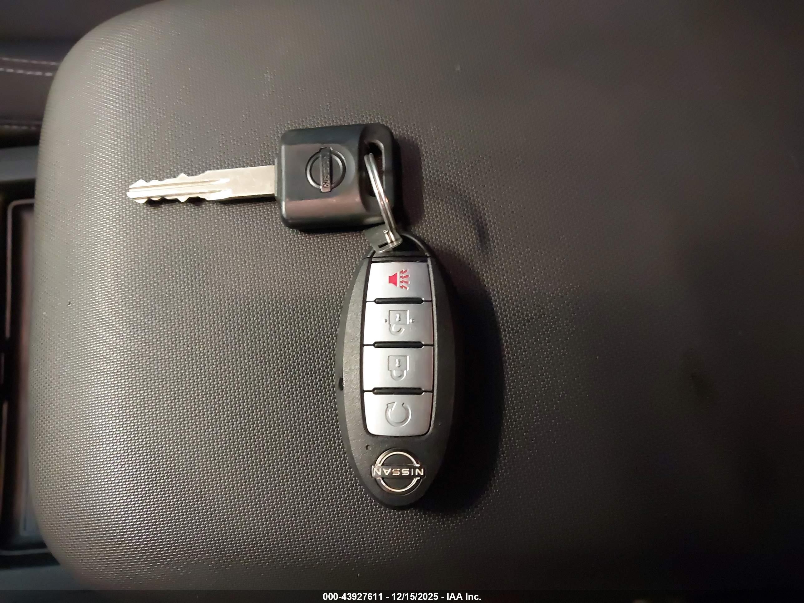 NISSAN FRONTIER image 11
