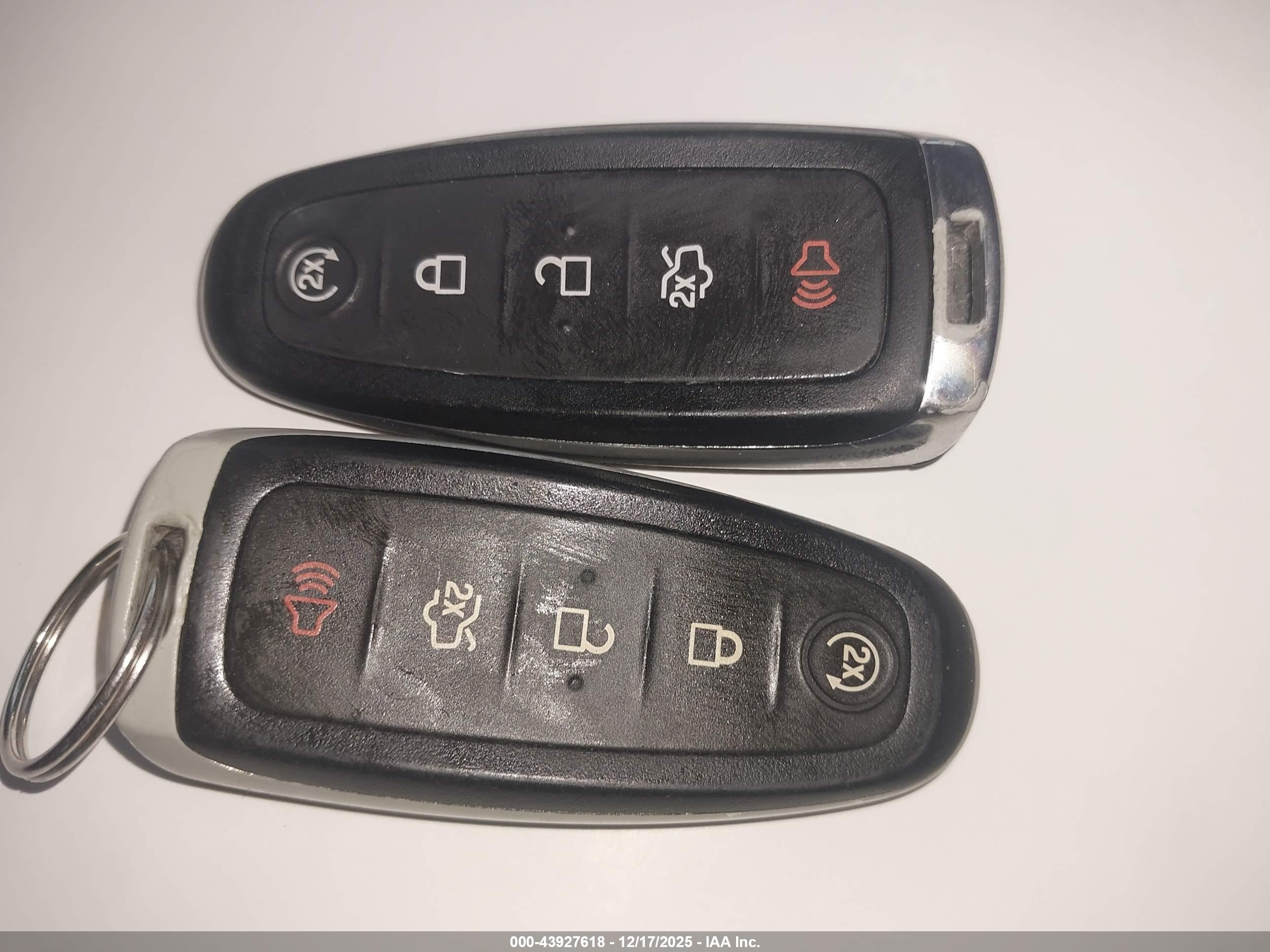 FORD ESCAPE image 11