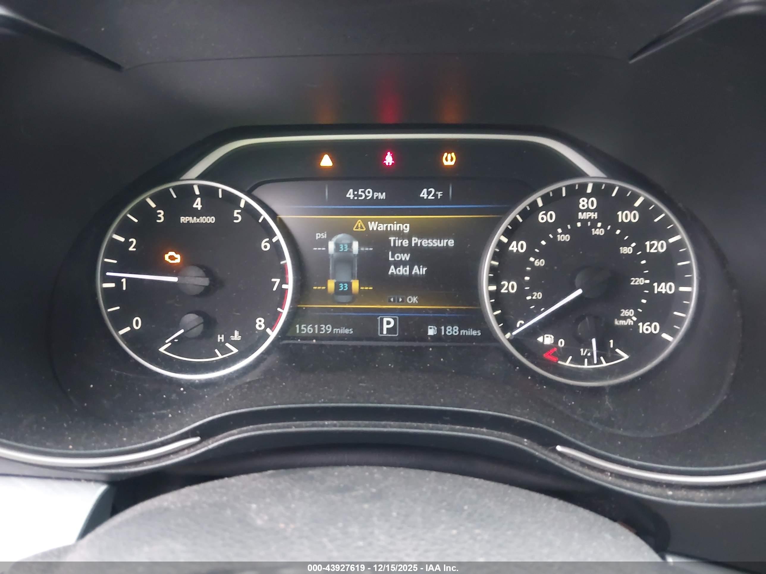 NISSAN MAXIMA image 7