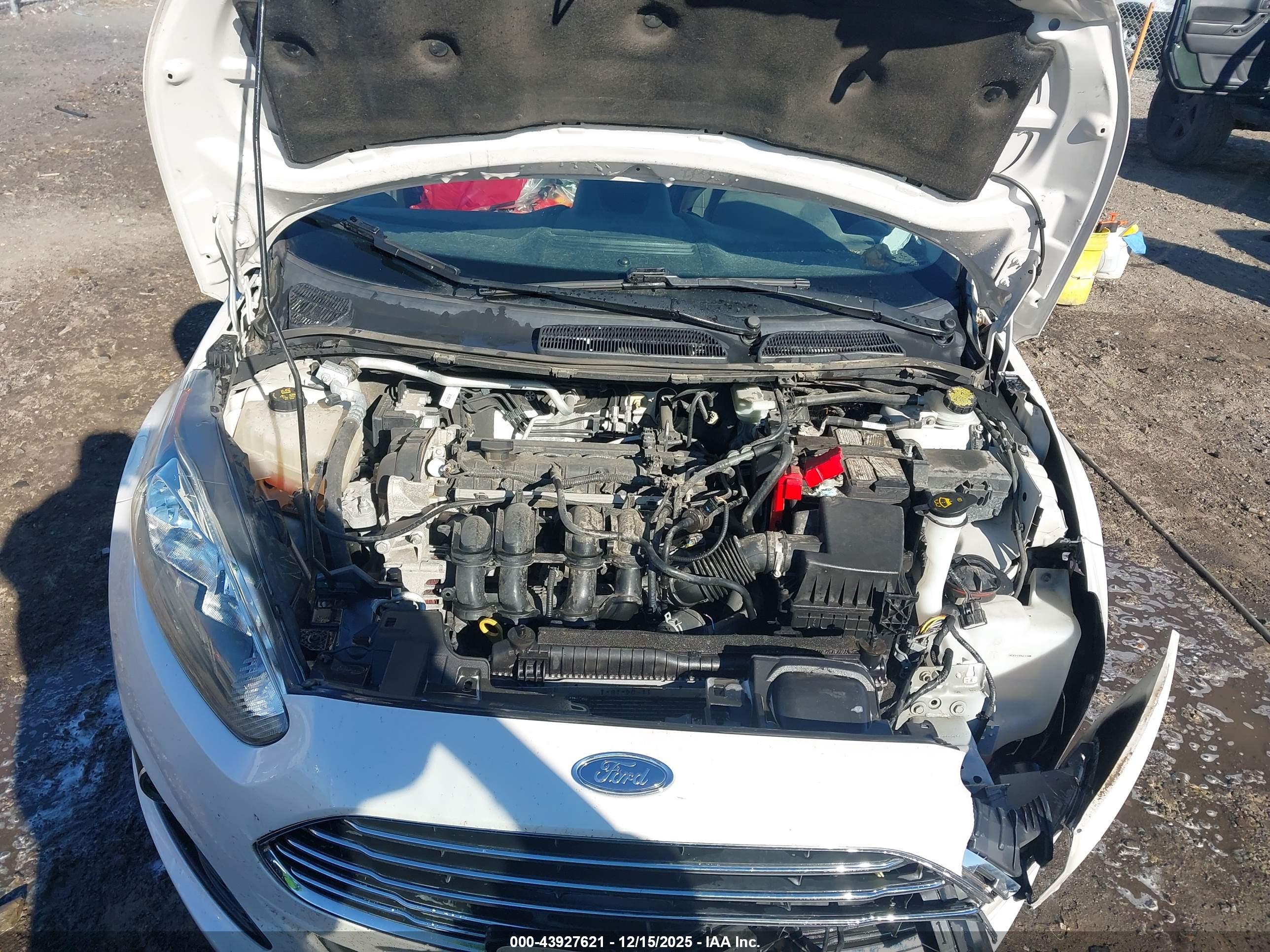 FORD FIESTA image 10