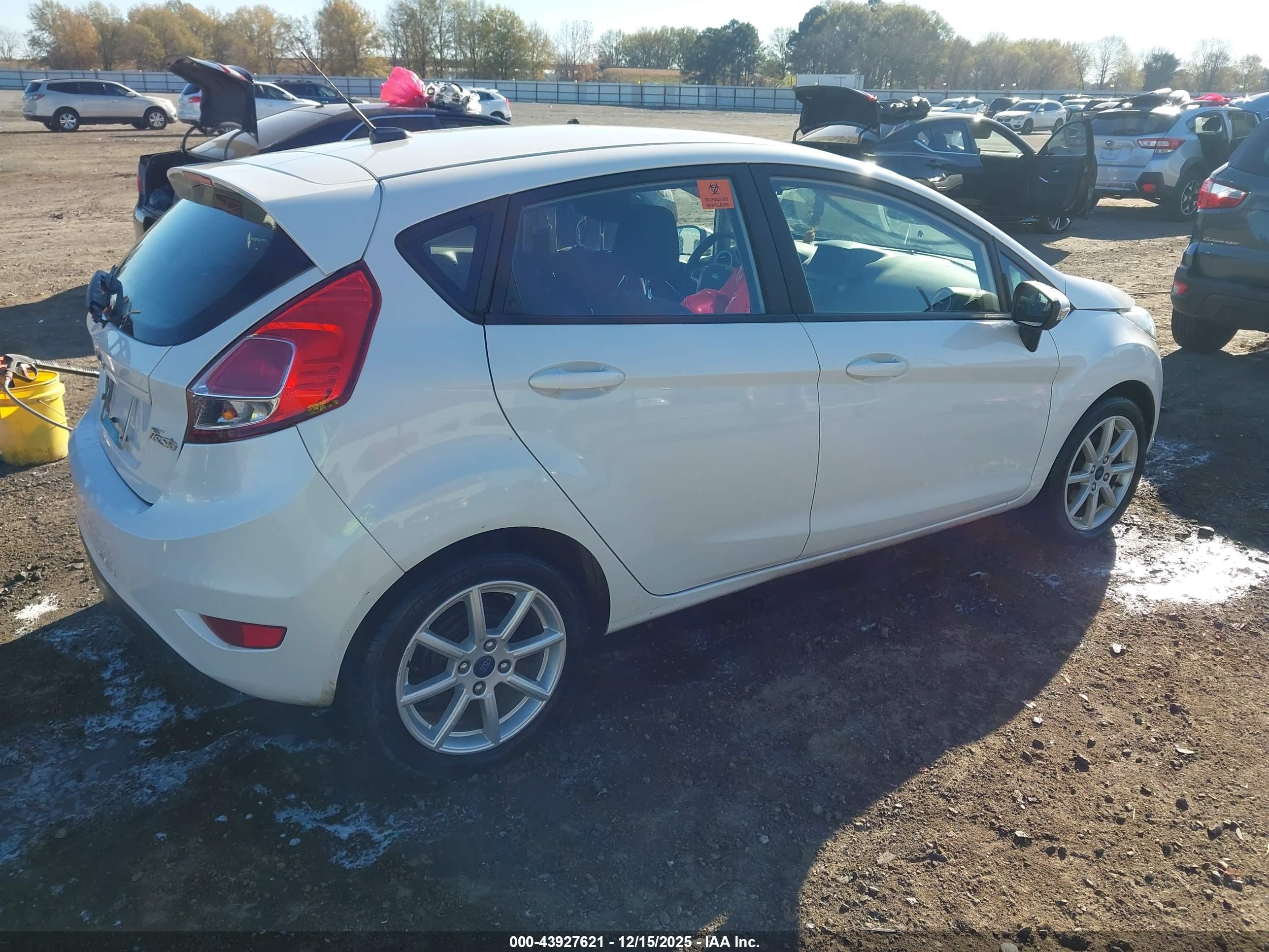 FORD FIESTA image 4