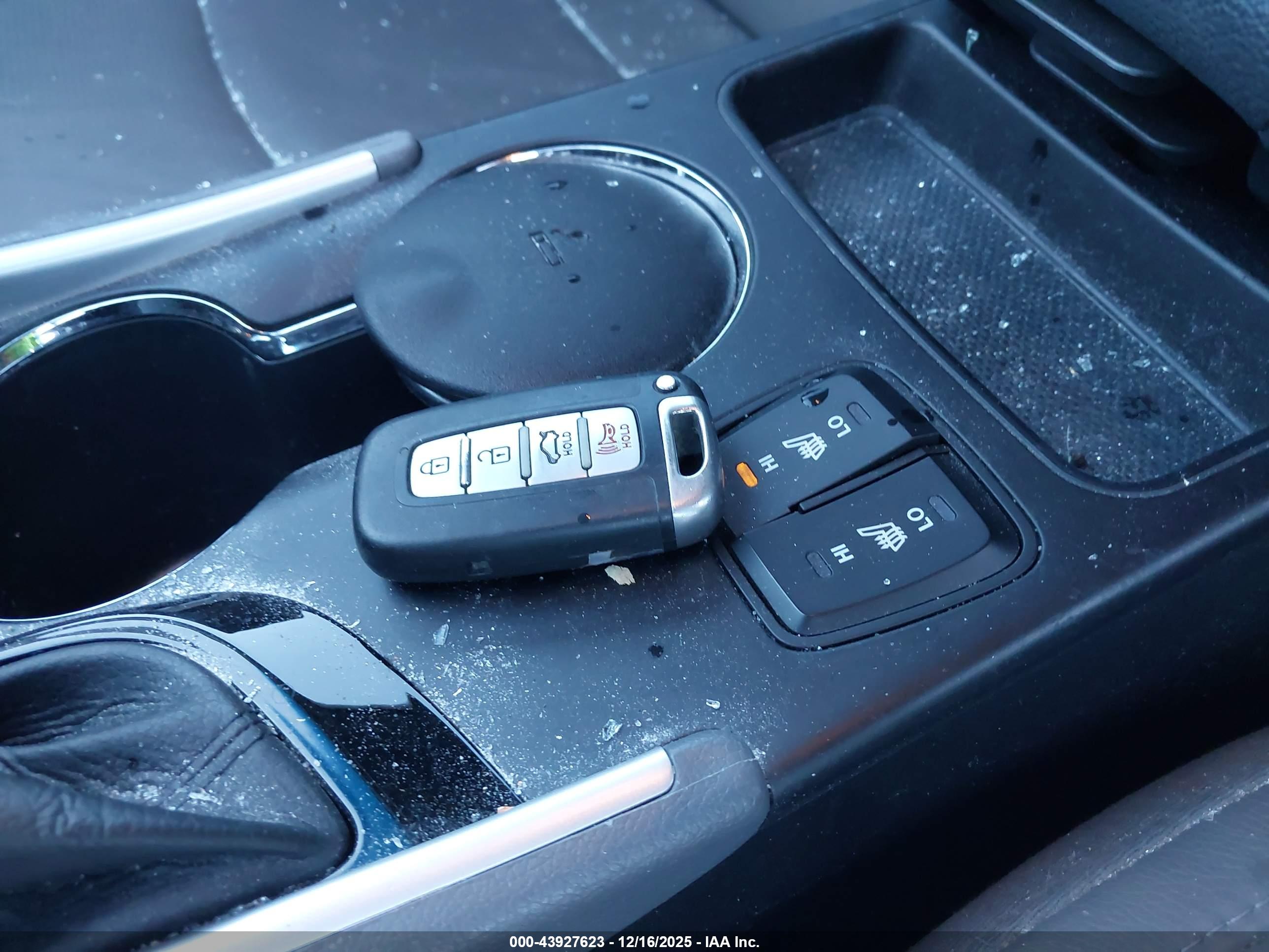 HYUNDAI SONATA image 11