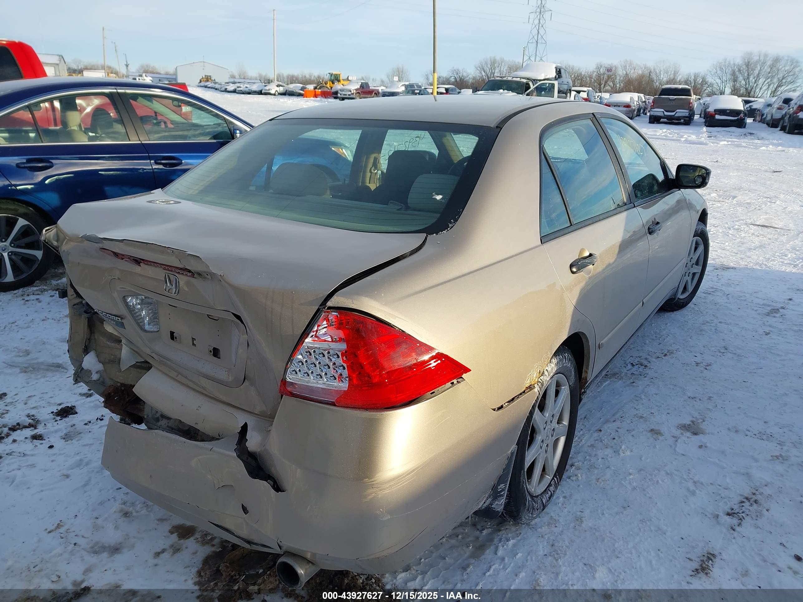 HONDA ACCORD image 4
