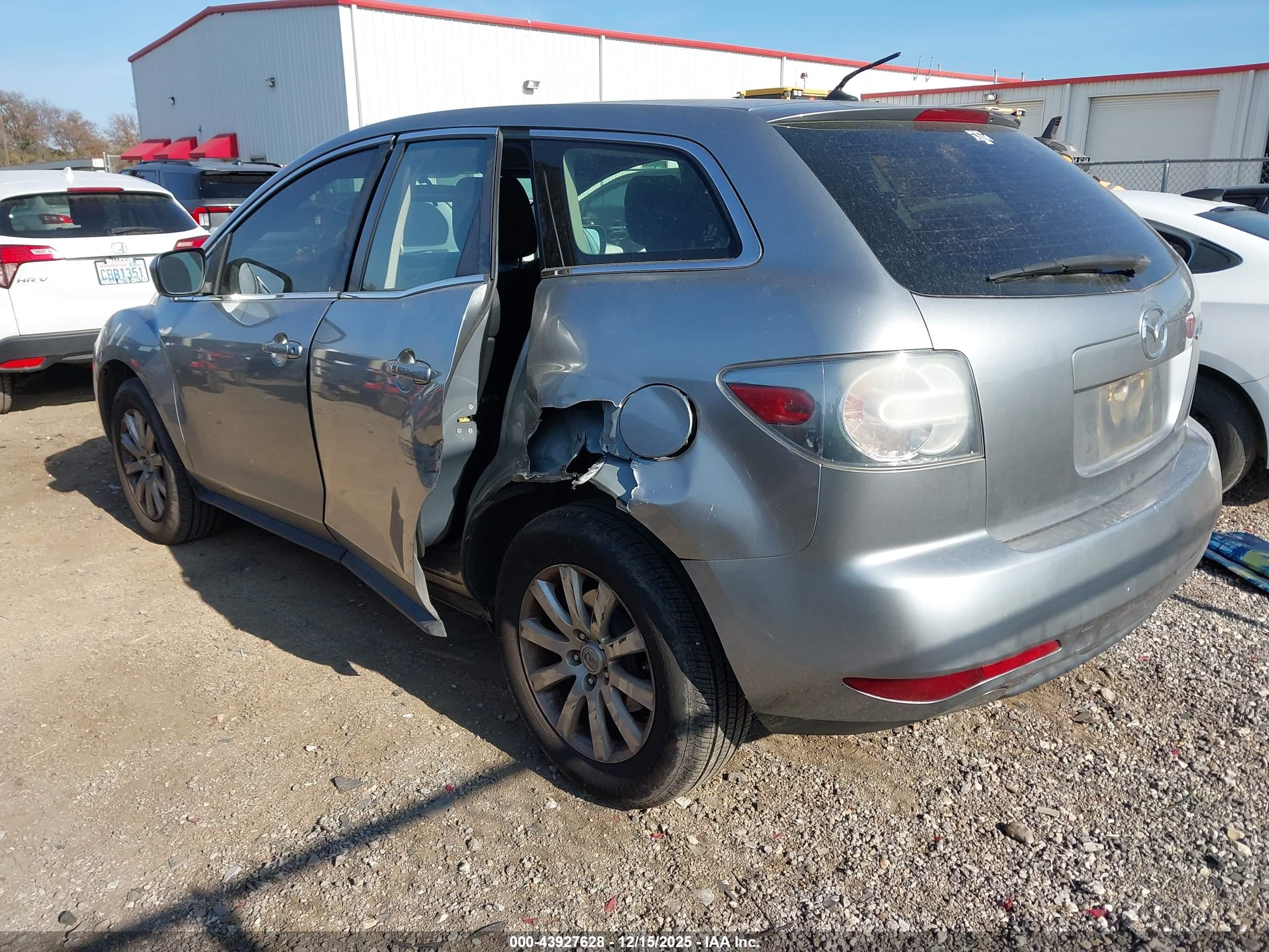 MAZDA CX-7 image 3