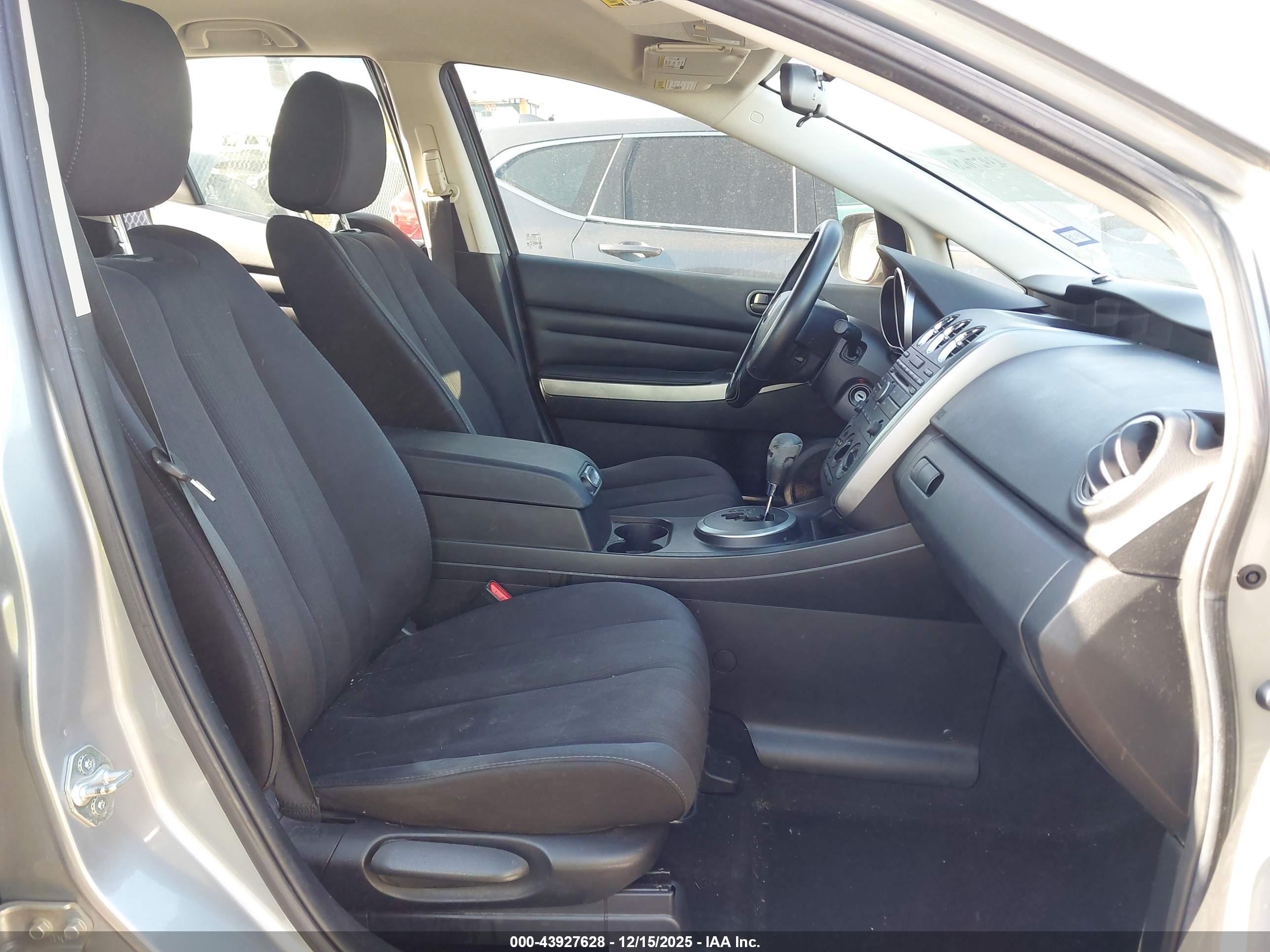 MAZDA CX-7 image 5