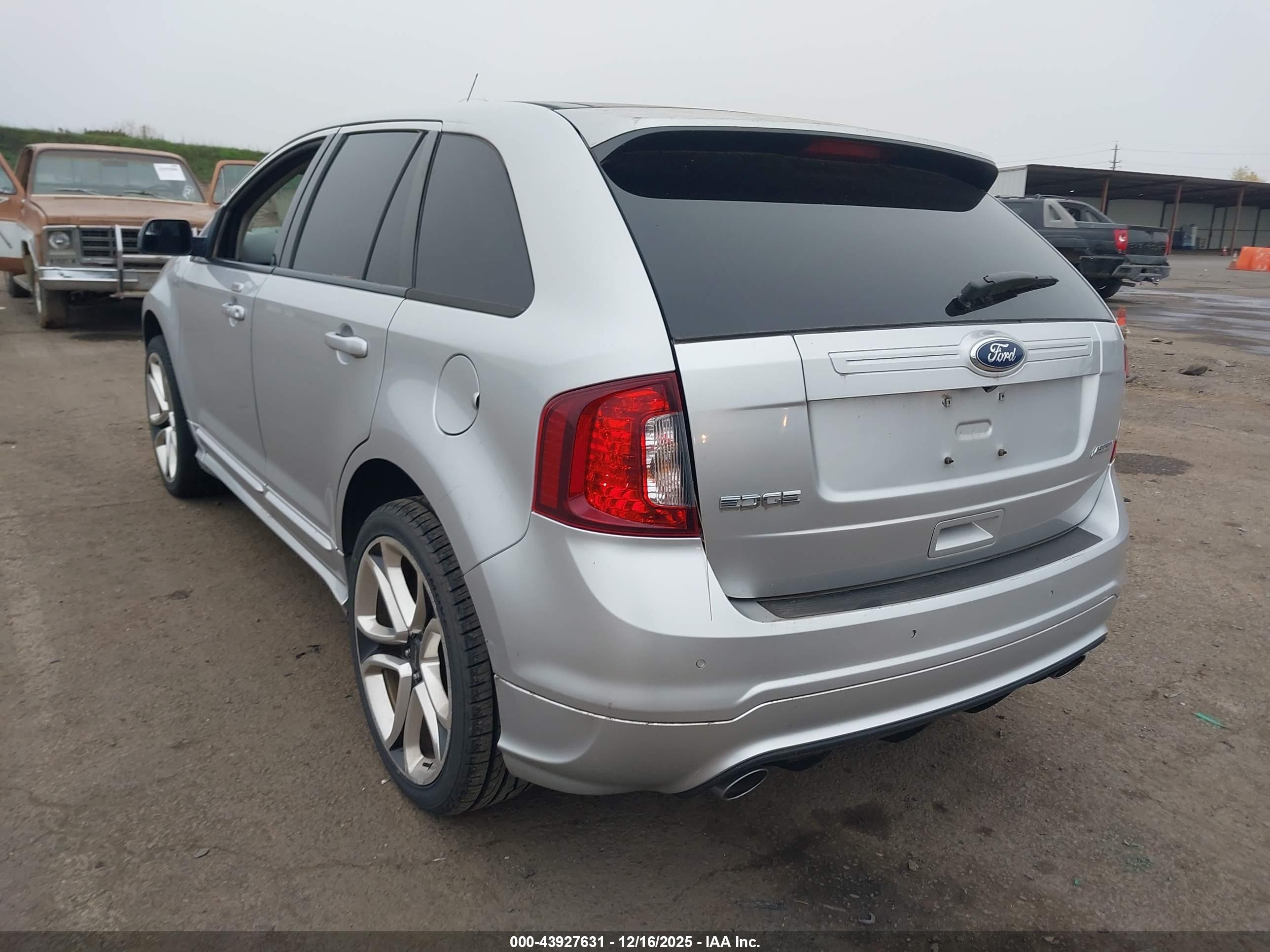 FORD EDGE image 3