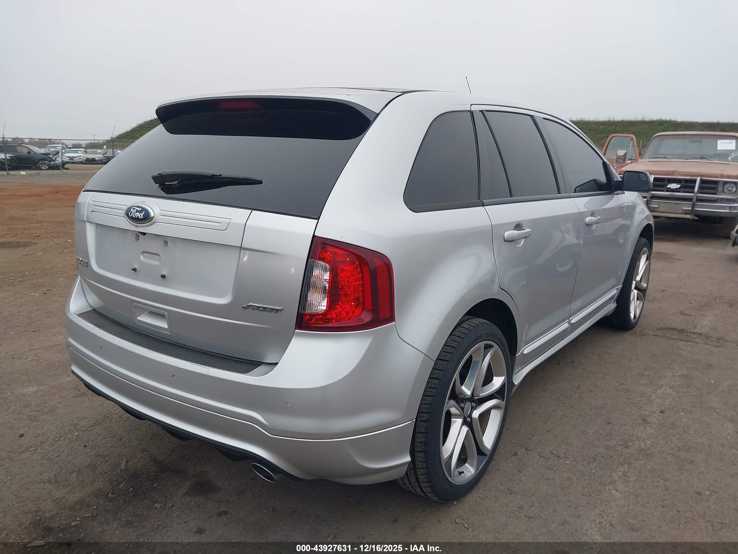 FORD EDGE image 4