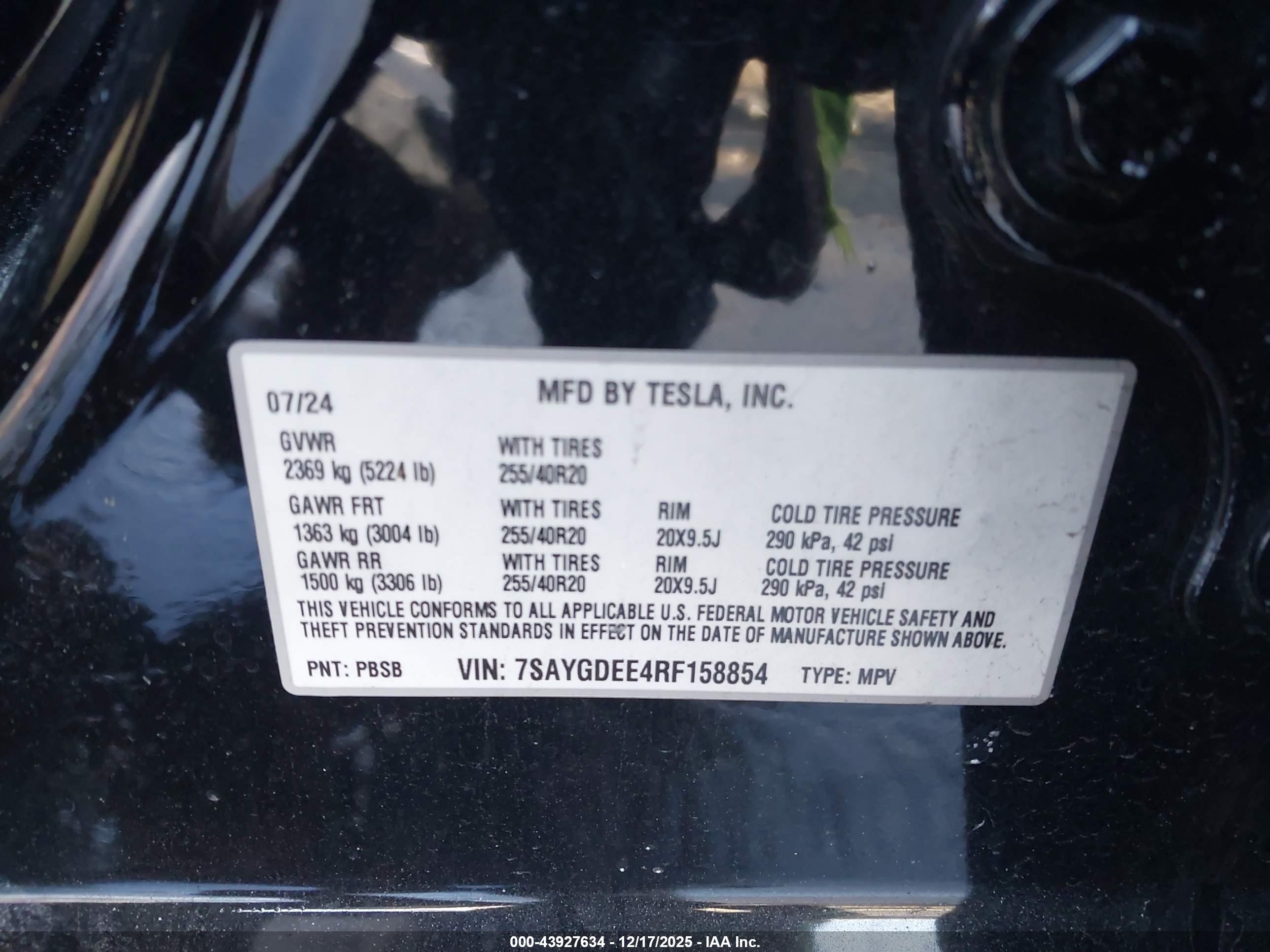 TESLA MODEL image 9