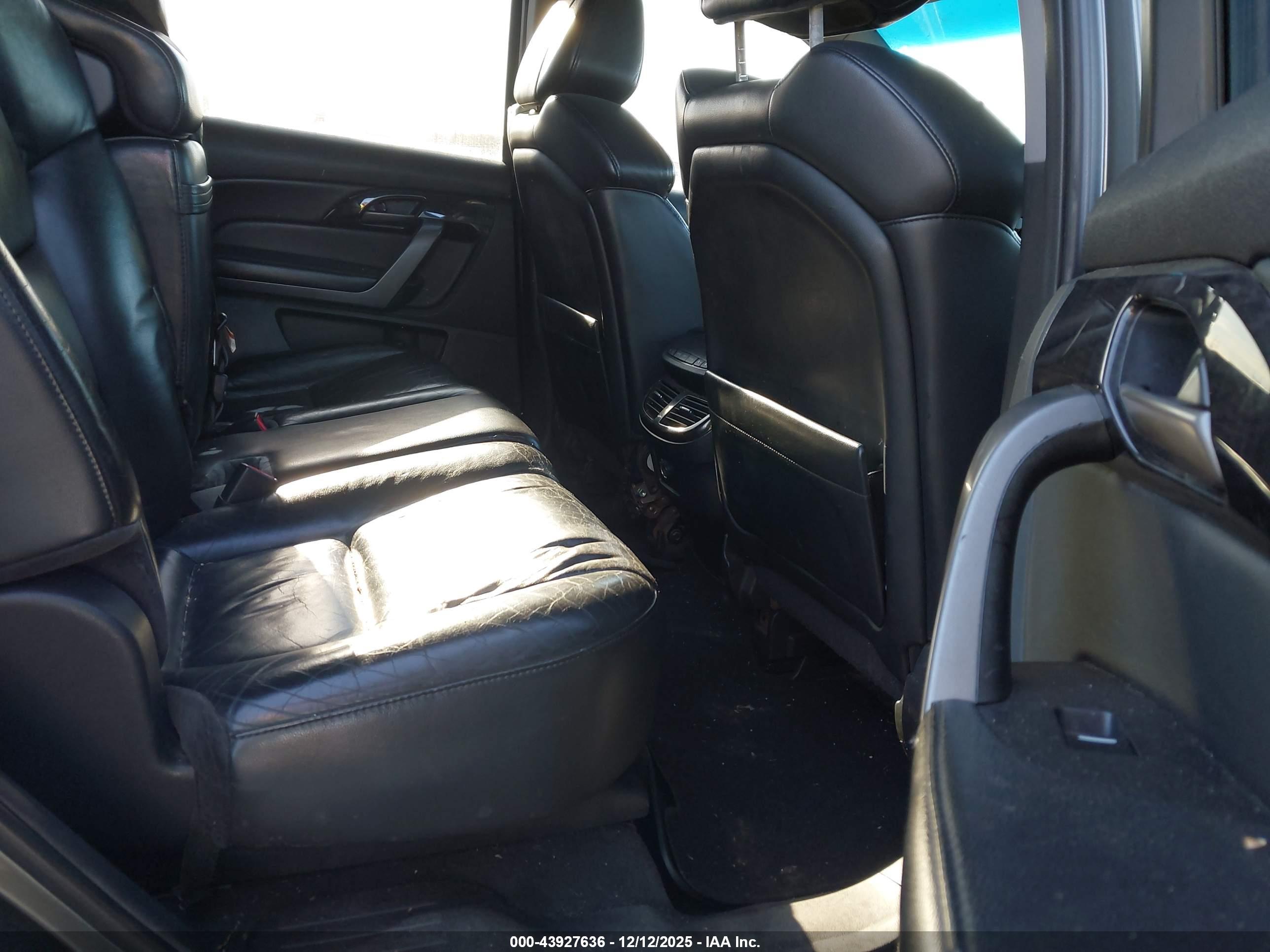 ACURA MDX image 8
