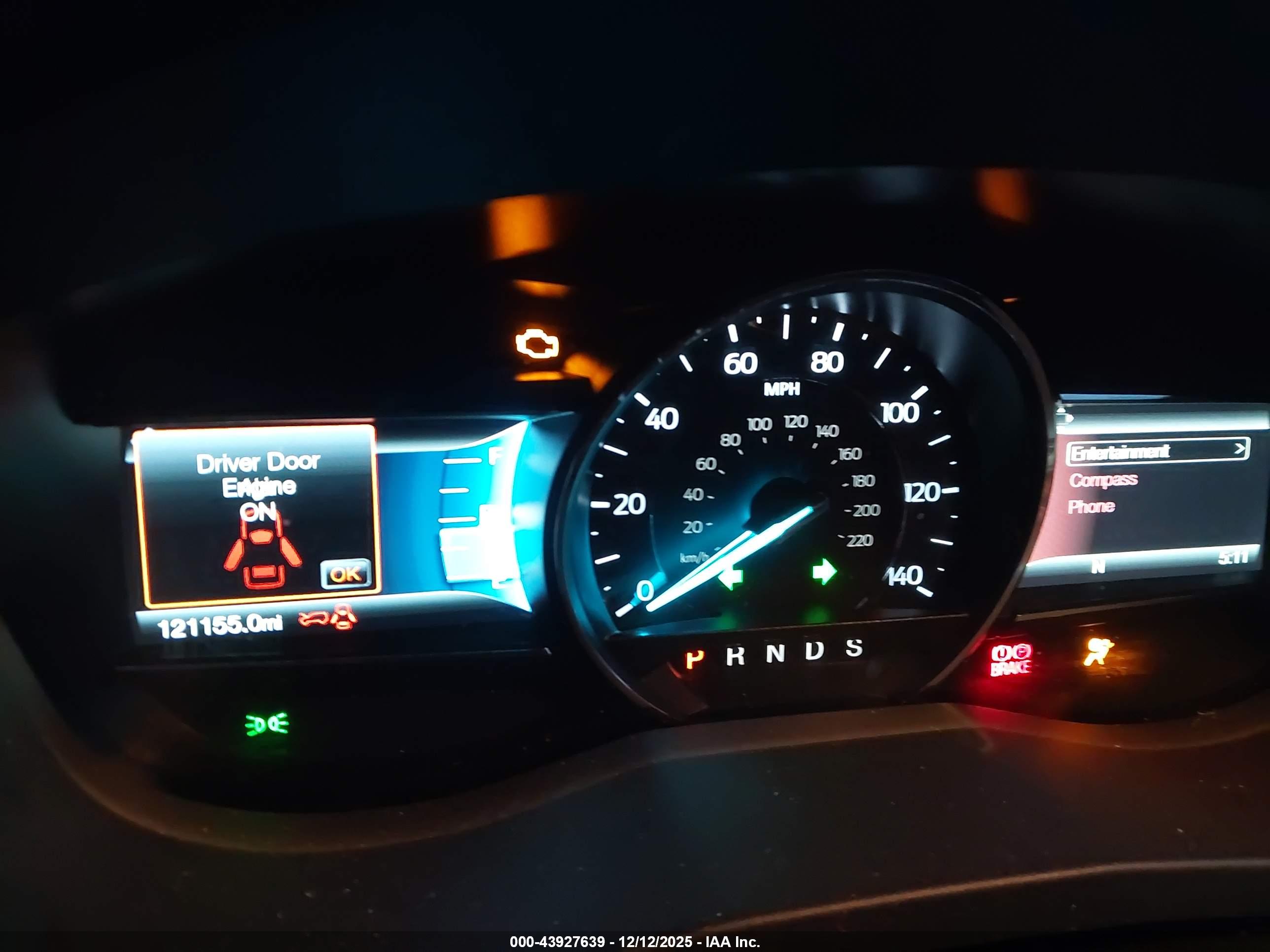 FORD EXPLORER image 7