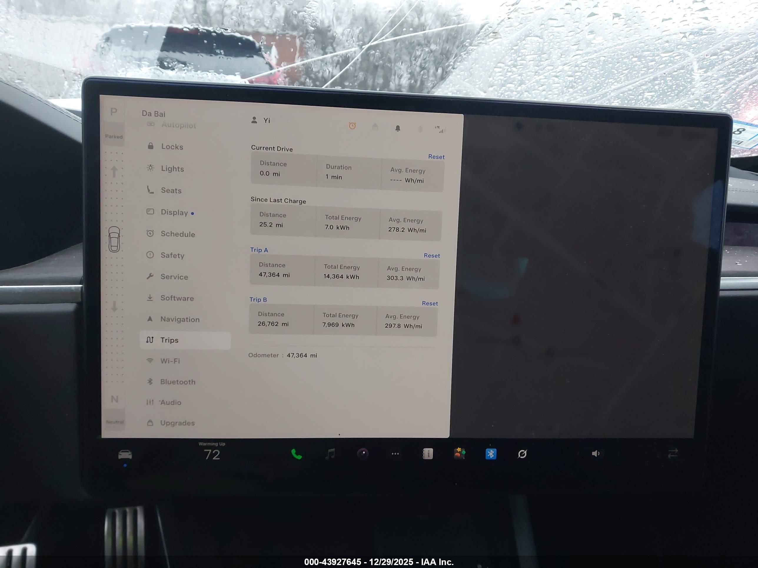 TESLA MODEL image 7