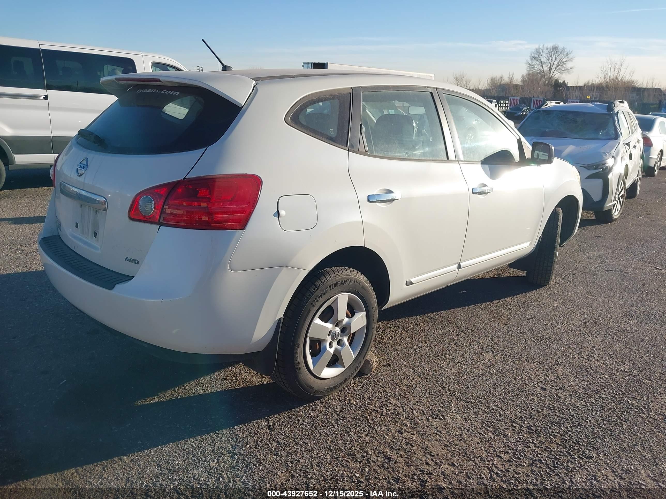 NISSAN ROGUE image 4