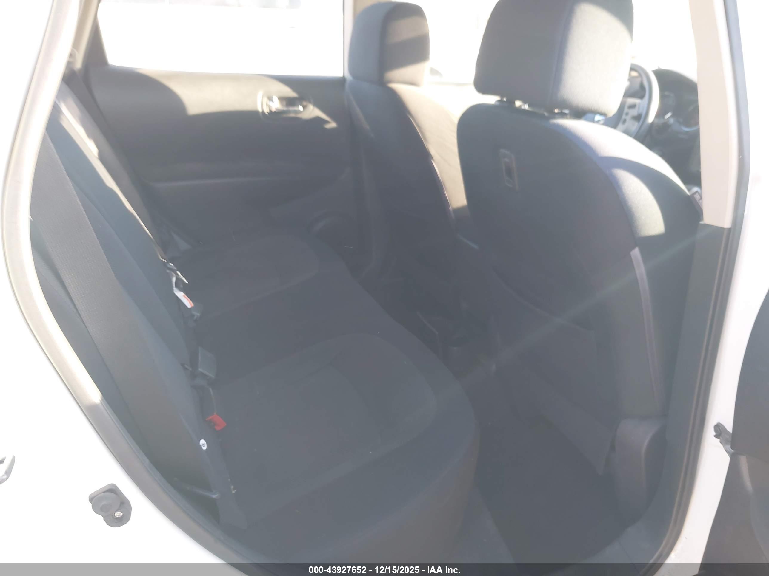 NISSAN ROGUE image 8