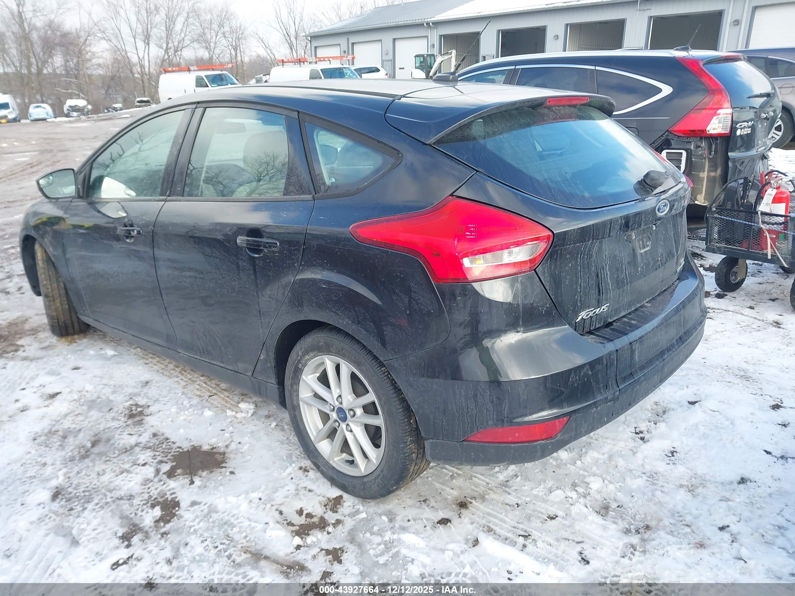 FORD FOCUS image 3