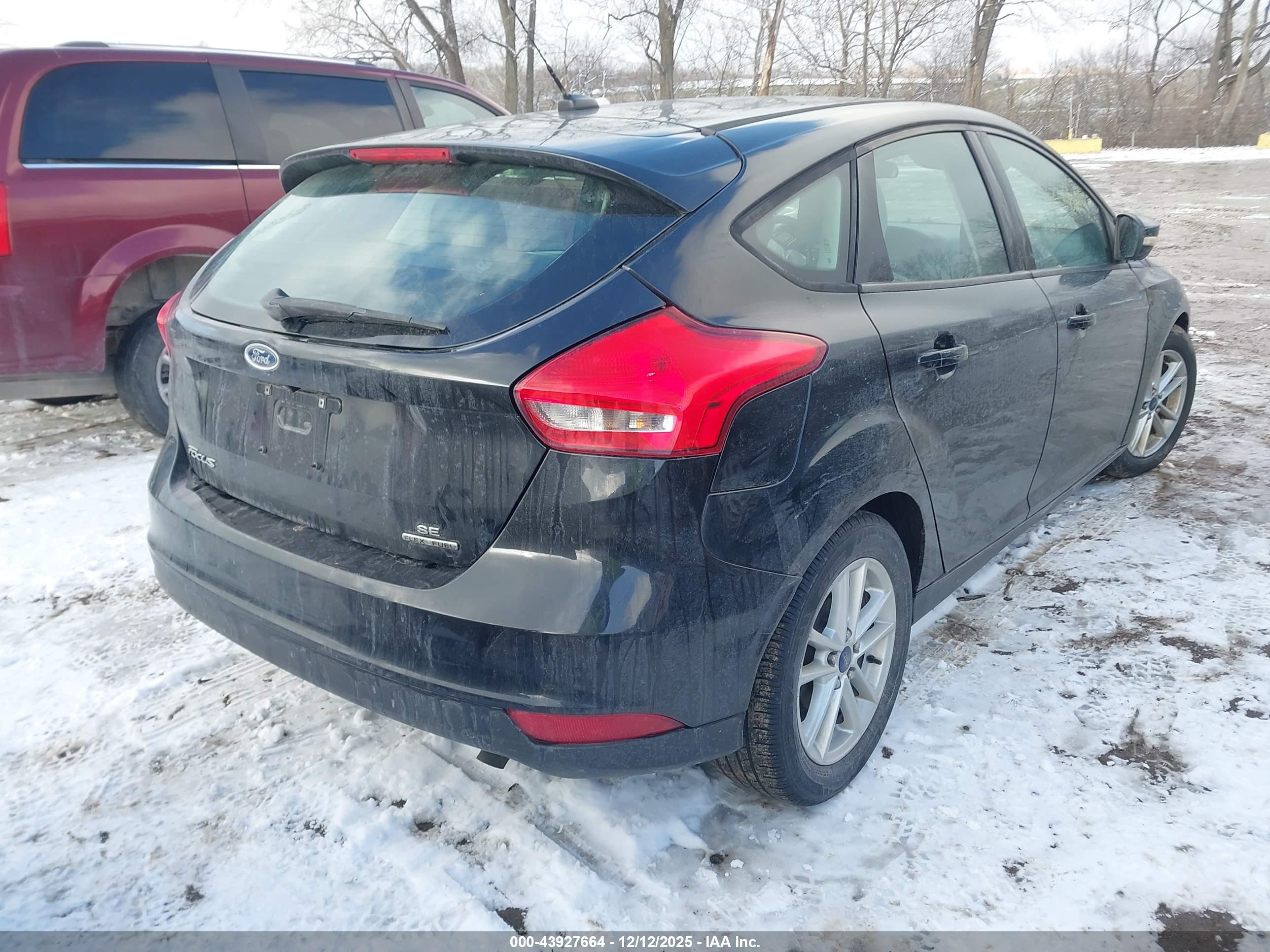 FORD FOCUS image 4