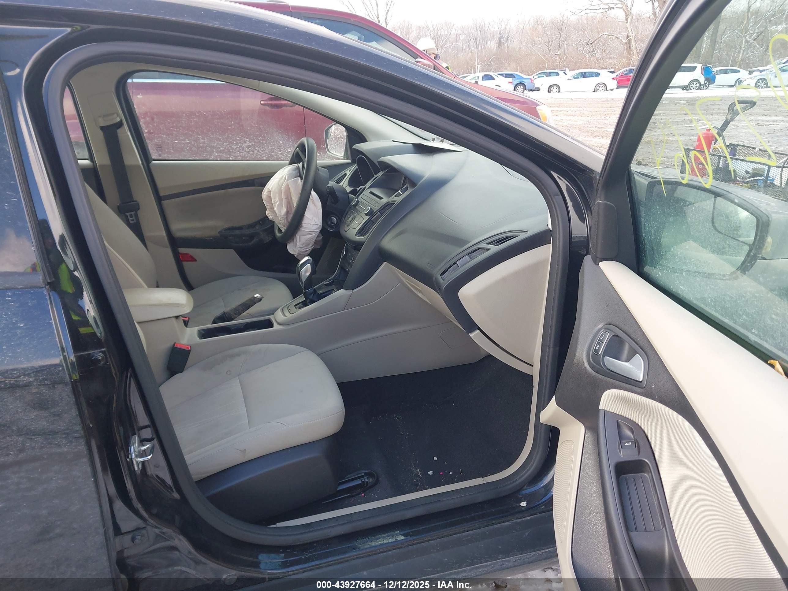 FORD FOCUS image 5