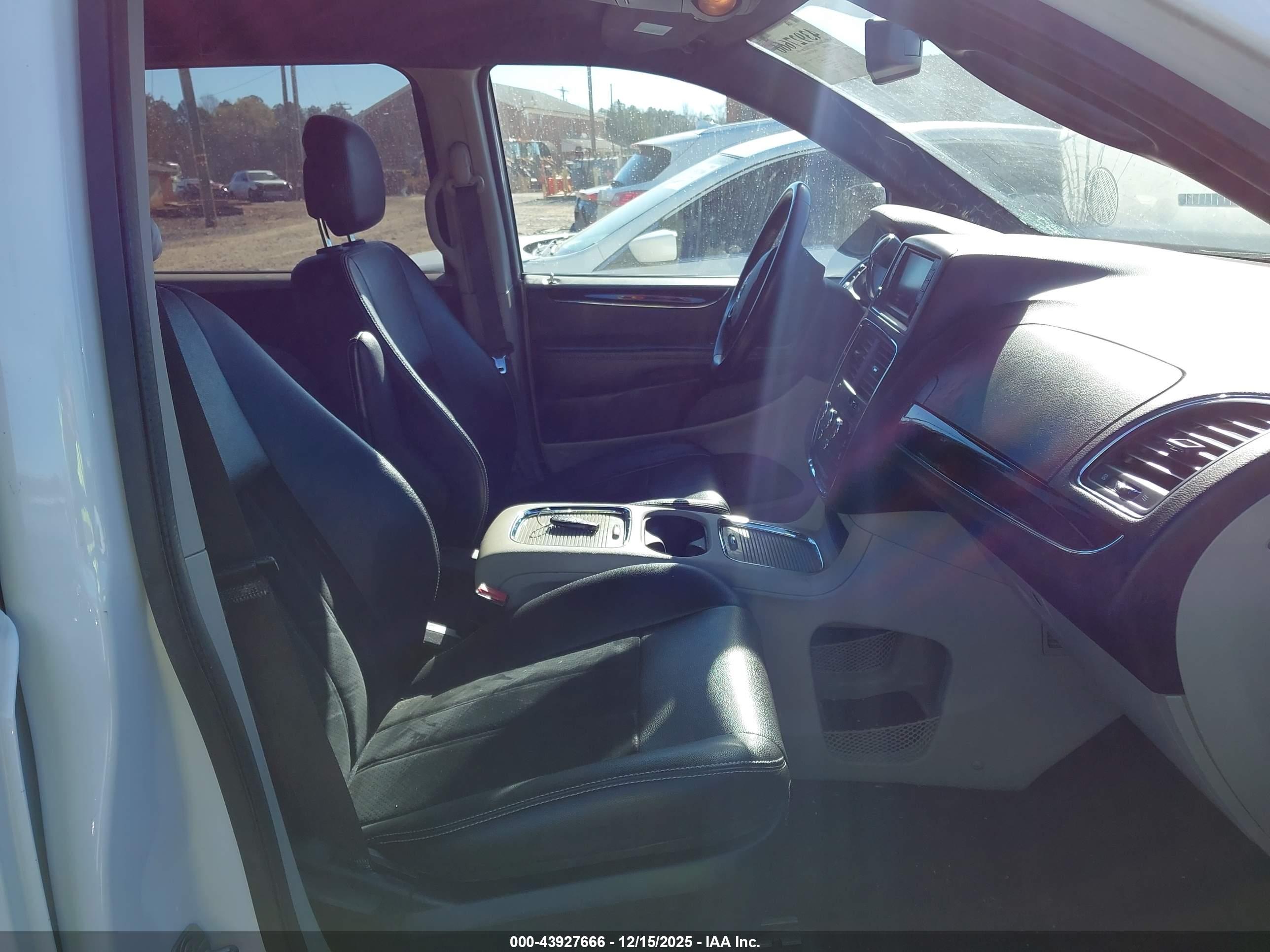 DODGE GRAND image 5