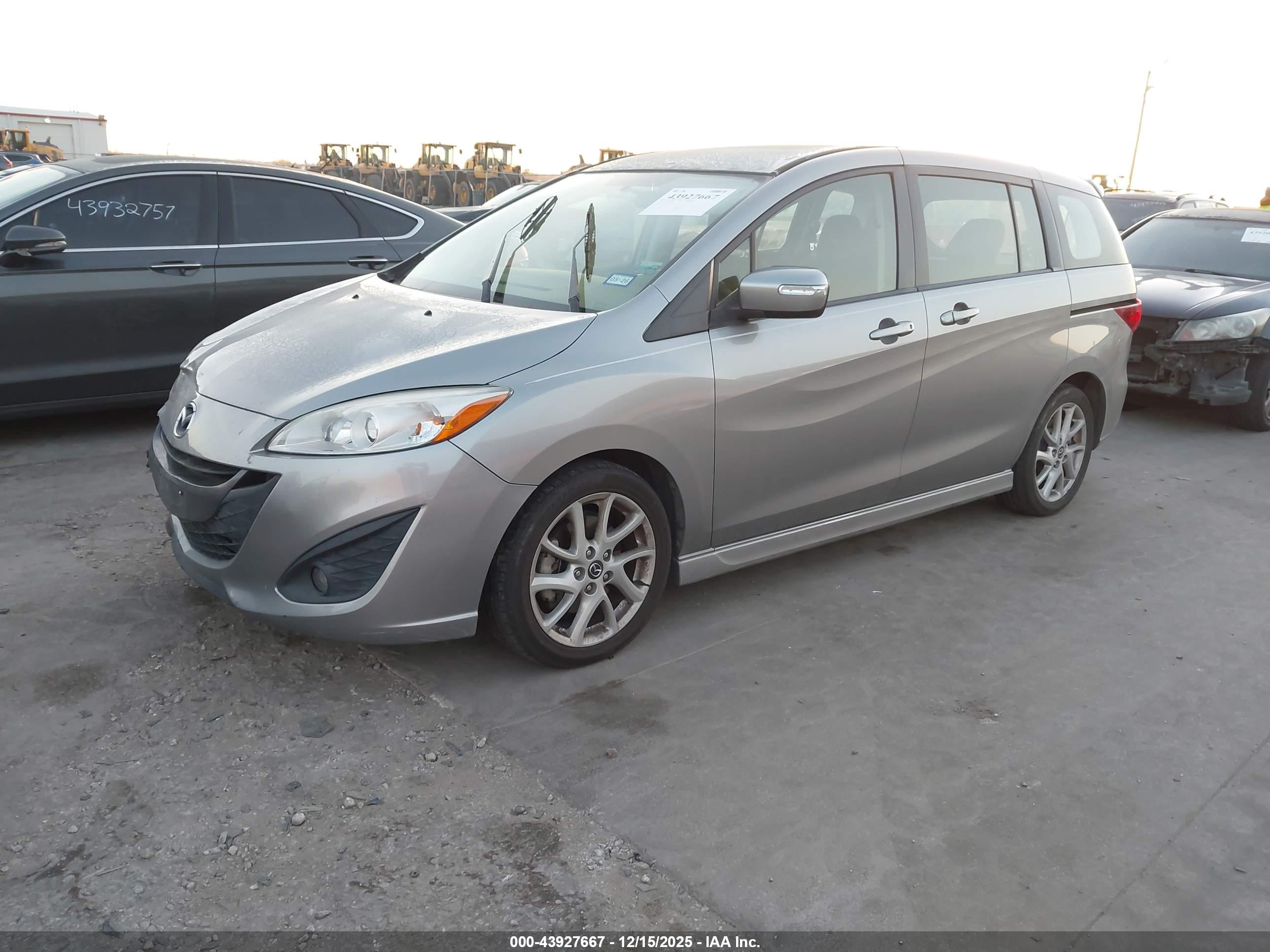 MAZDA MAZDA5 image 2