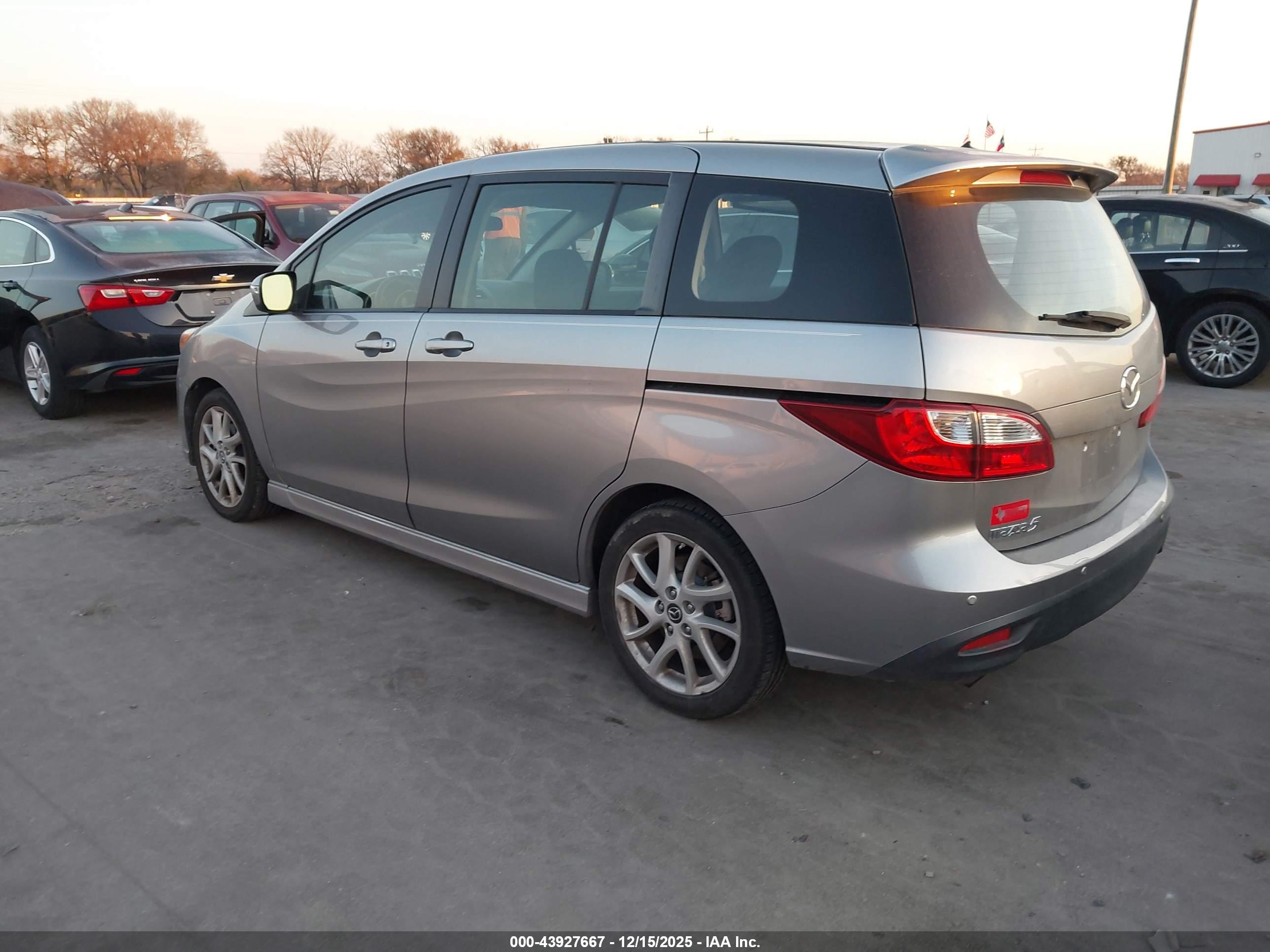 MAZDA MAZDA5 image 3