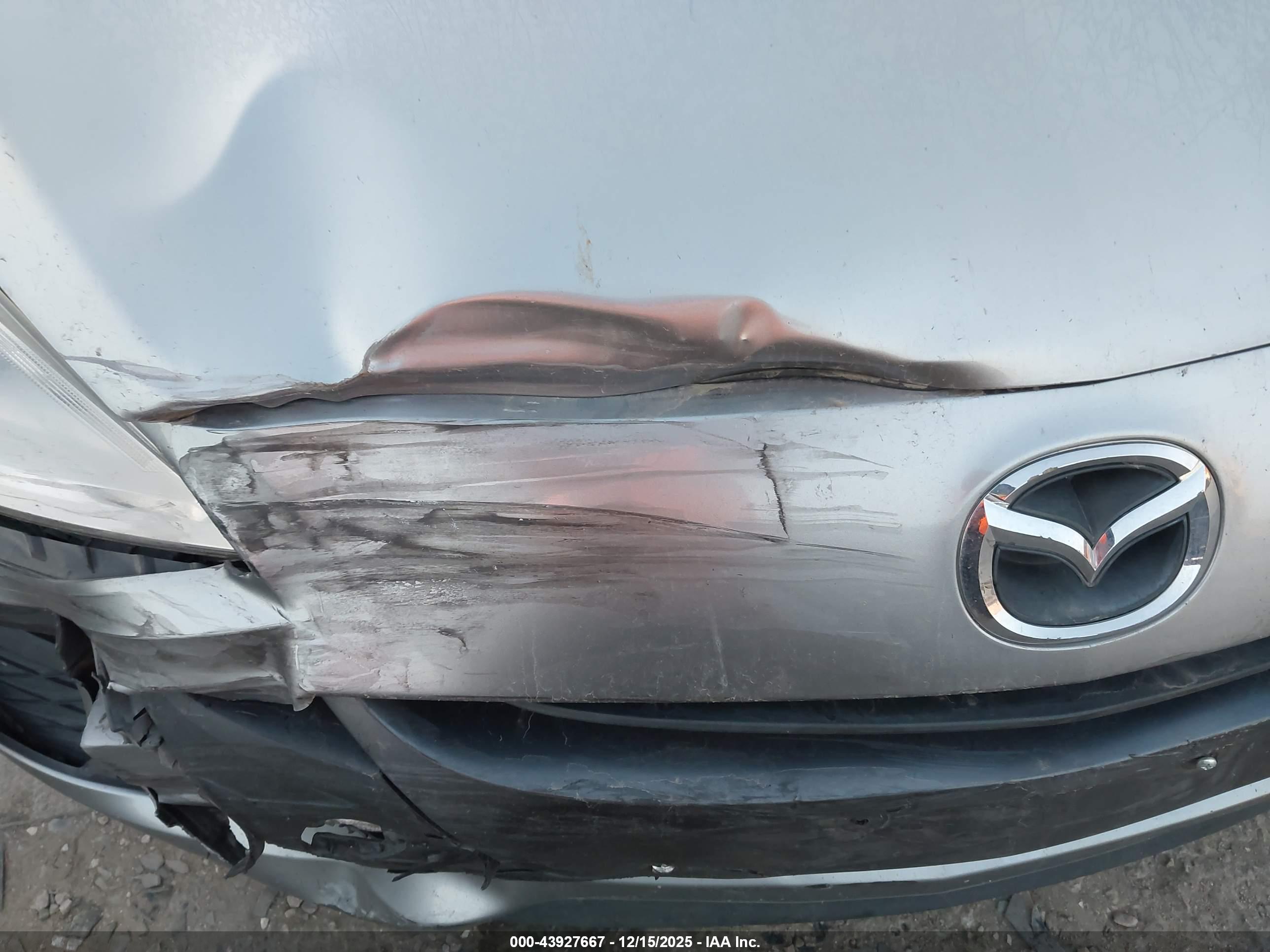 MAZDA MAZDA5 image 6