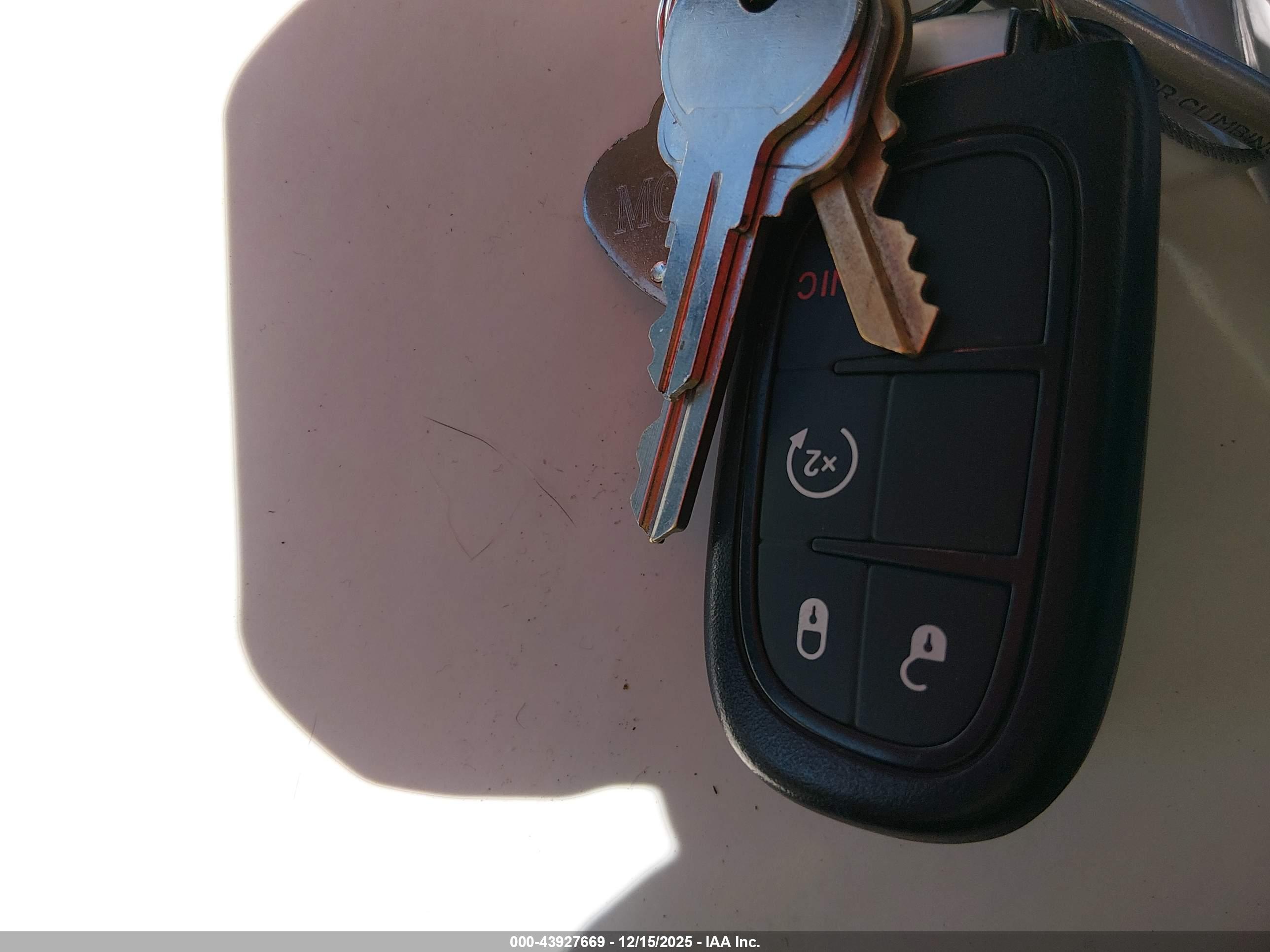 JEEP CHEROKEE image 11
