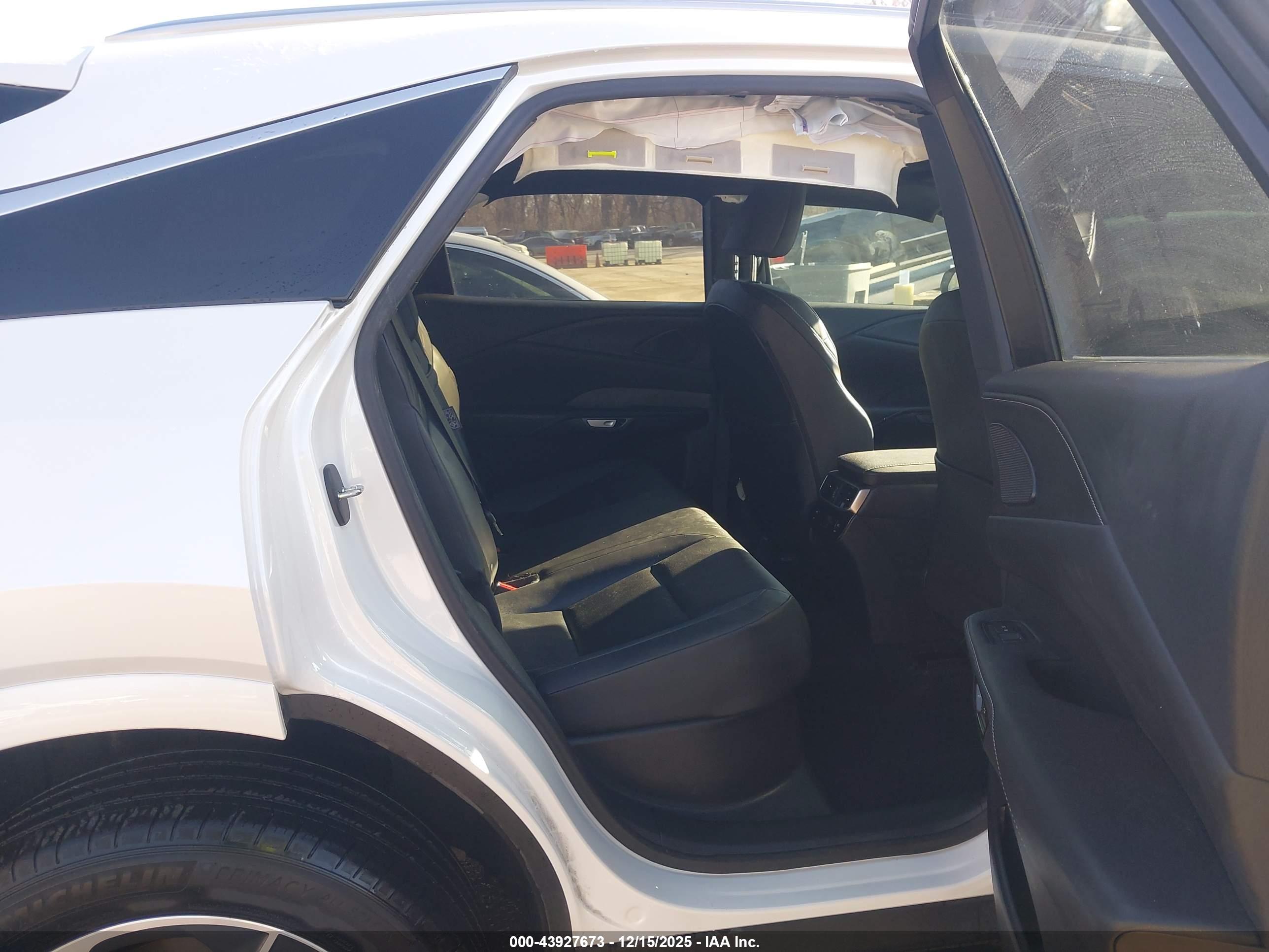 LEXUS RX image 8