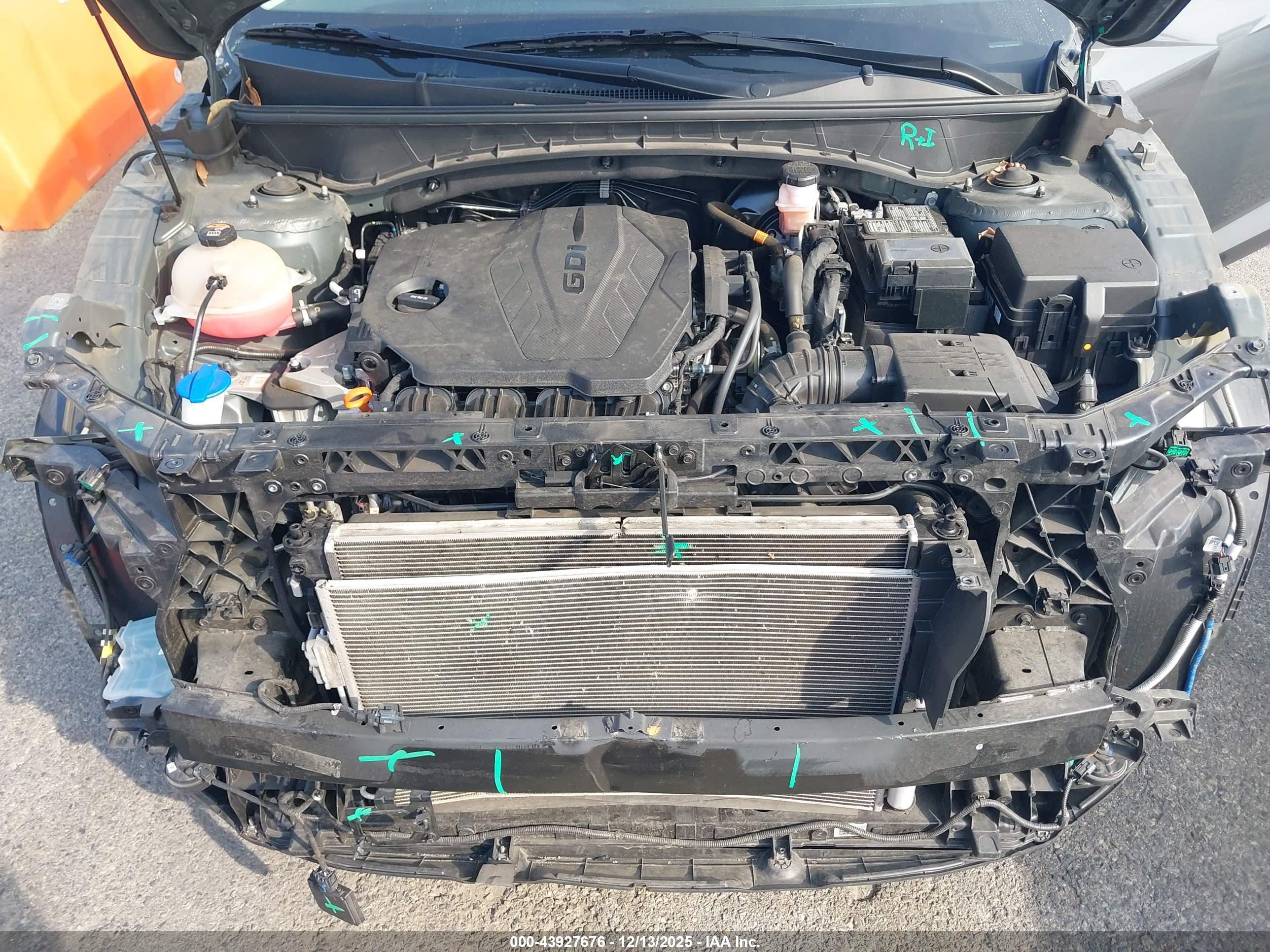 HYUNDAI TUCSON image 10