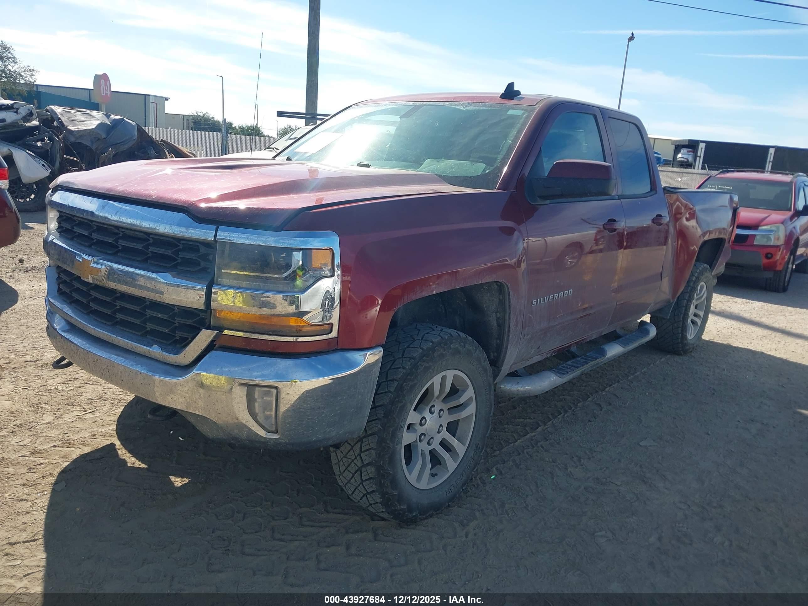 CHEVROLET SILVERADO image 2