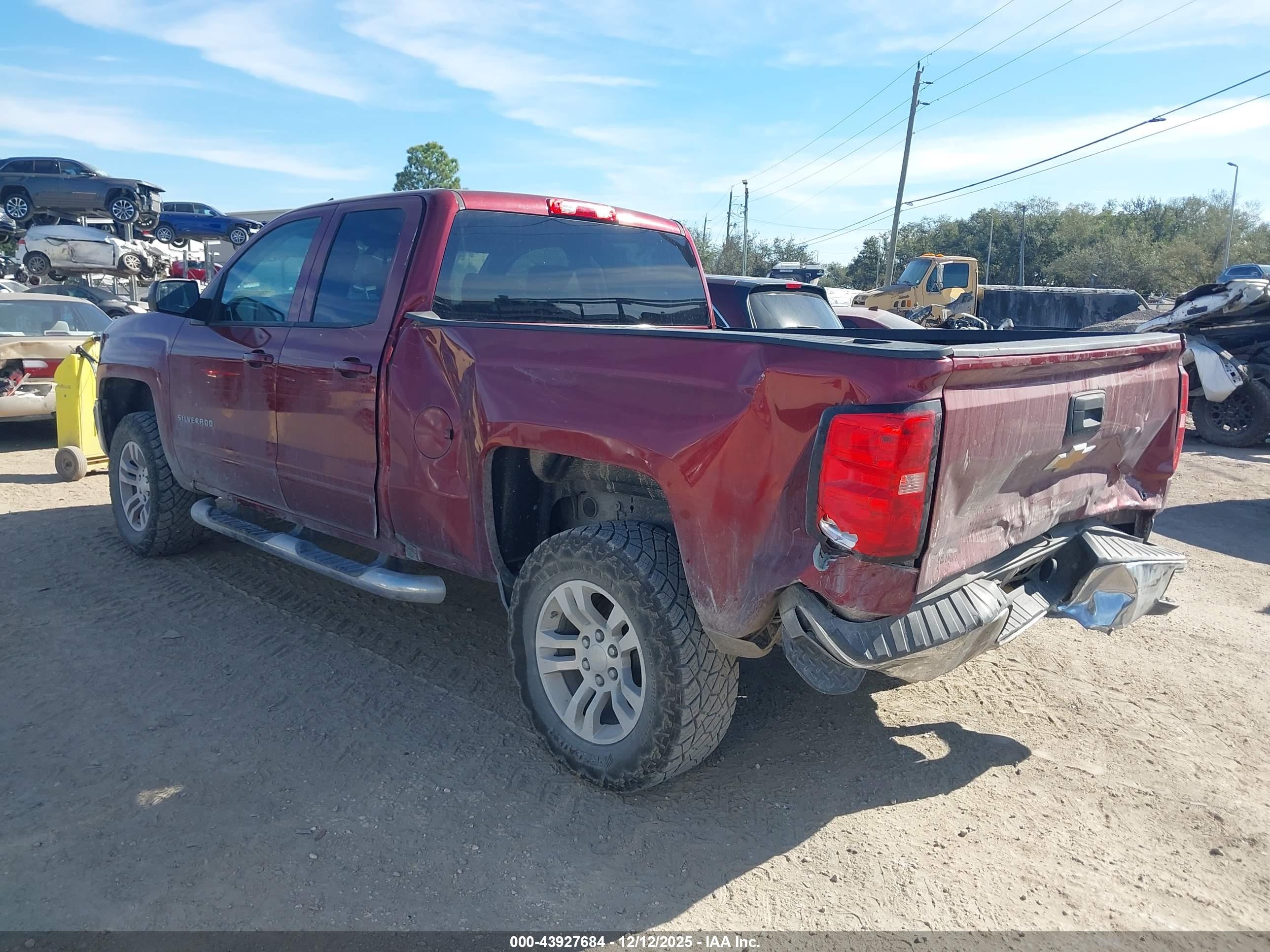 CHEVROLET SILVERADO image 3