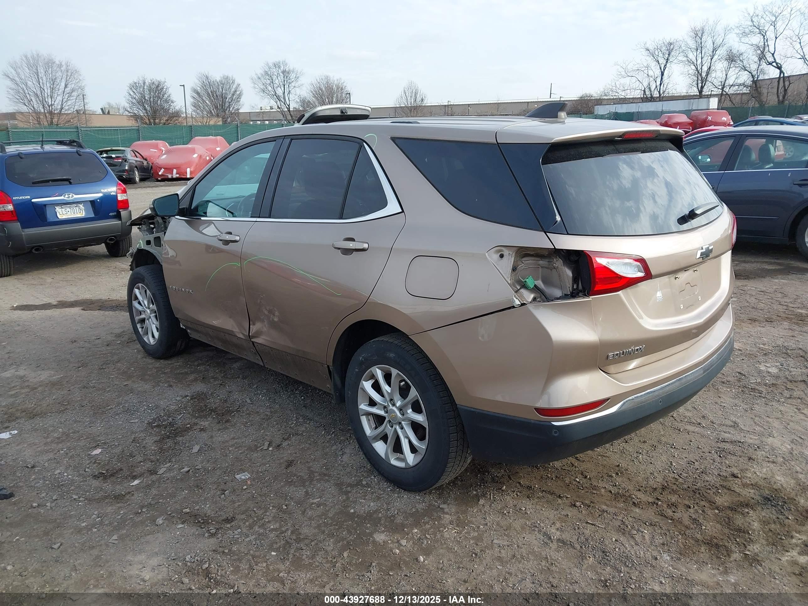 CHEVROLET EQUINOX image 3