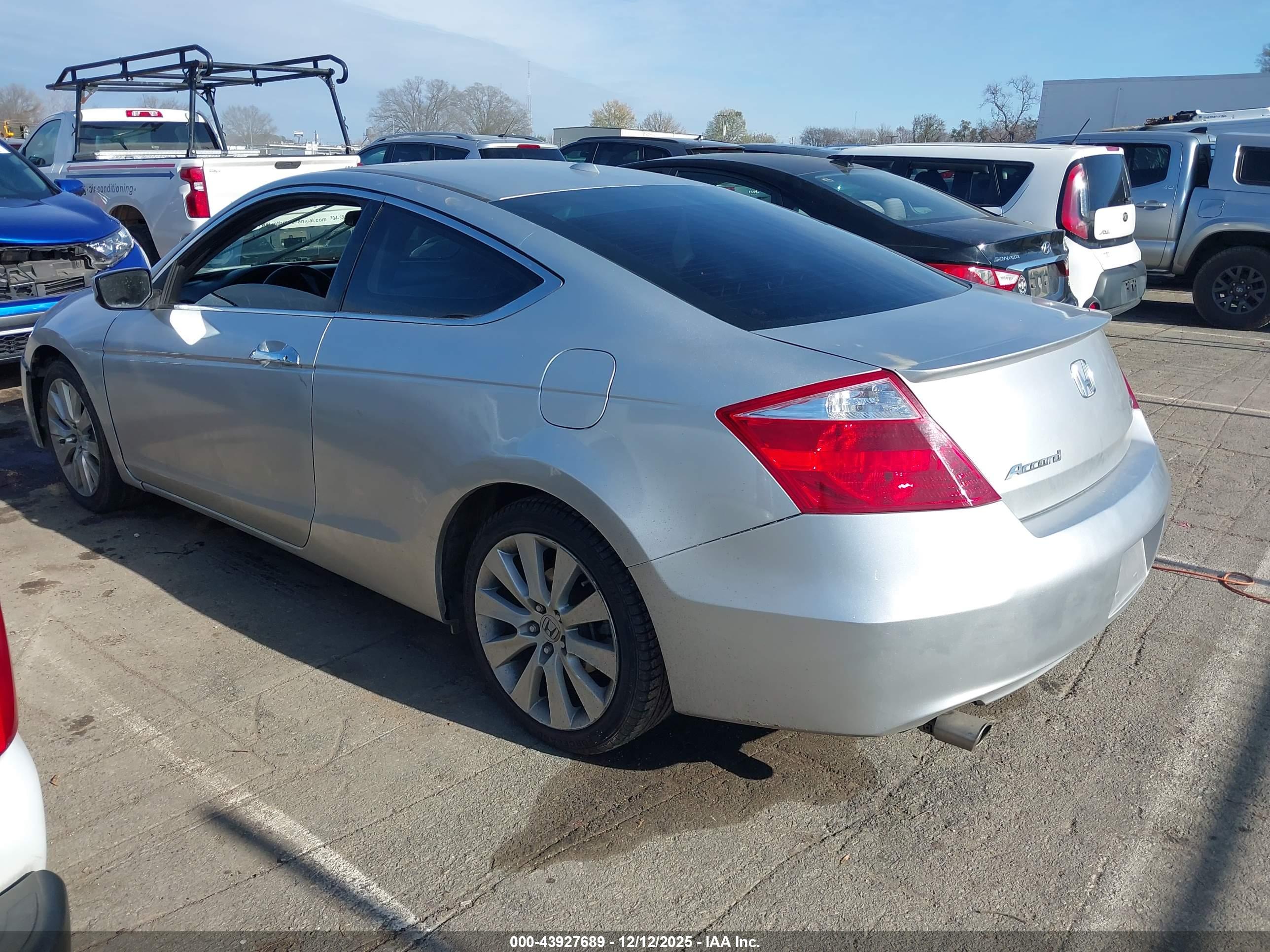 HONDA ACCORD image 3