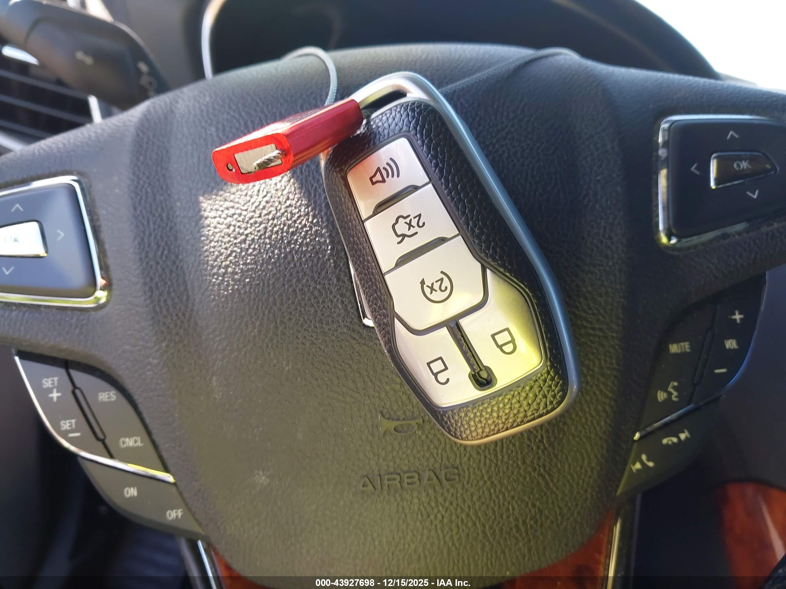 LINCOLN MKX image 11