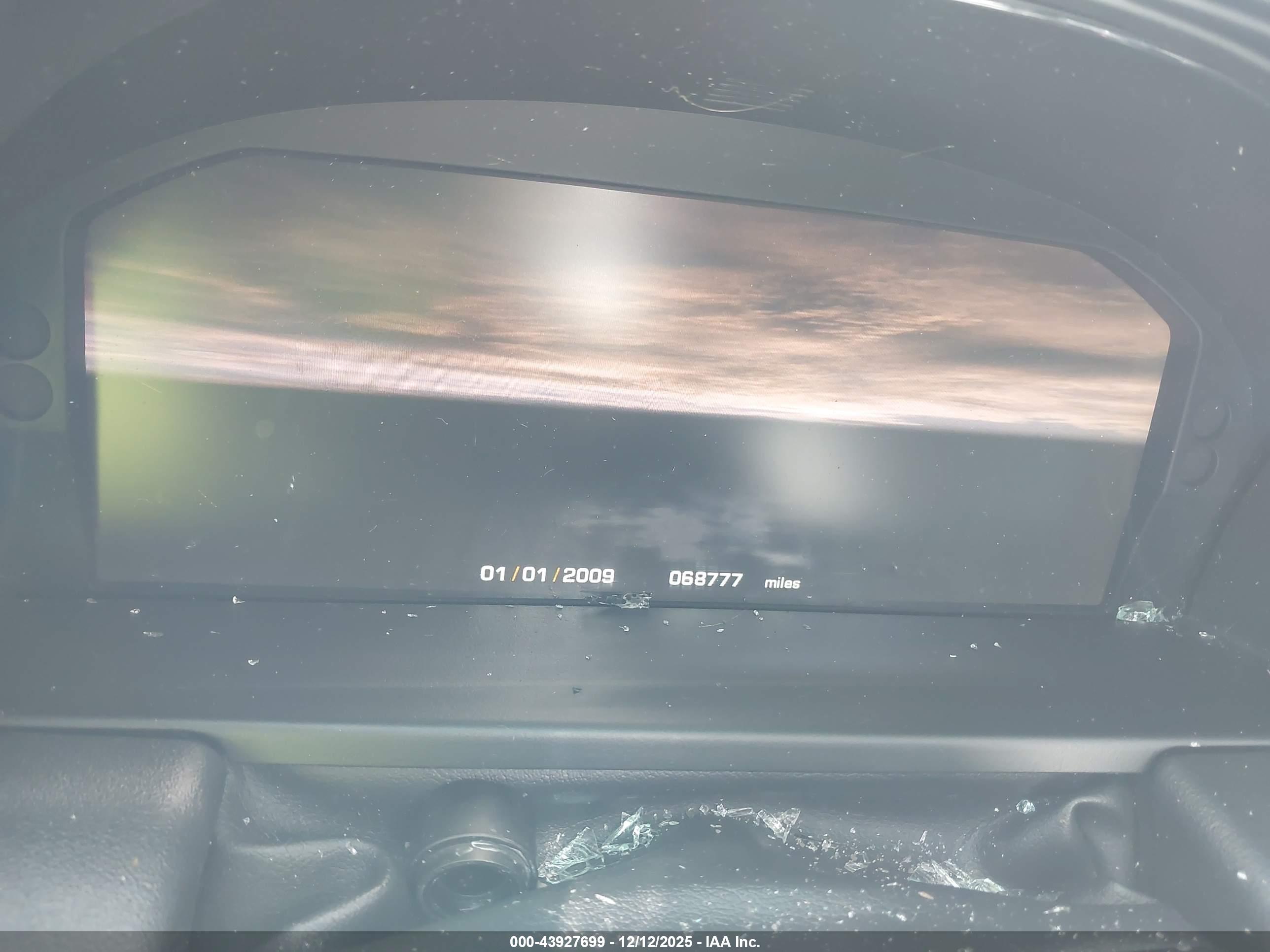 LAND ROVER image 7