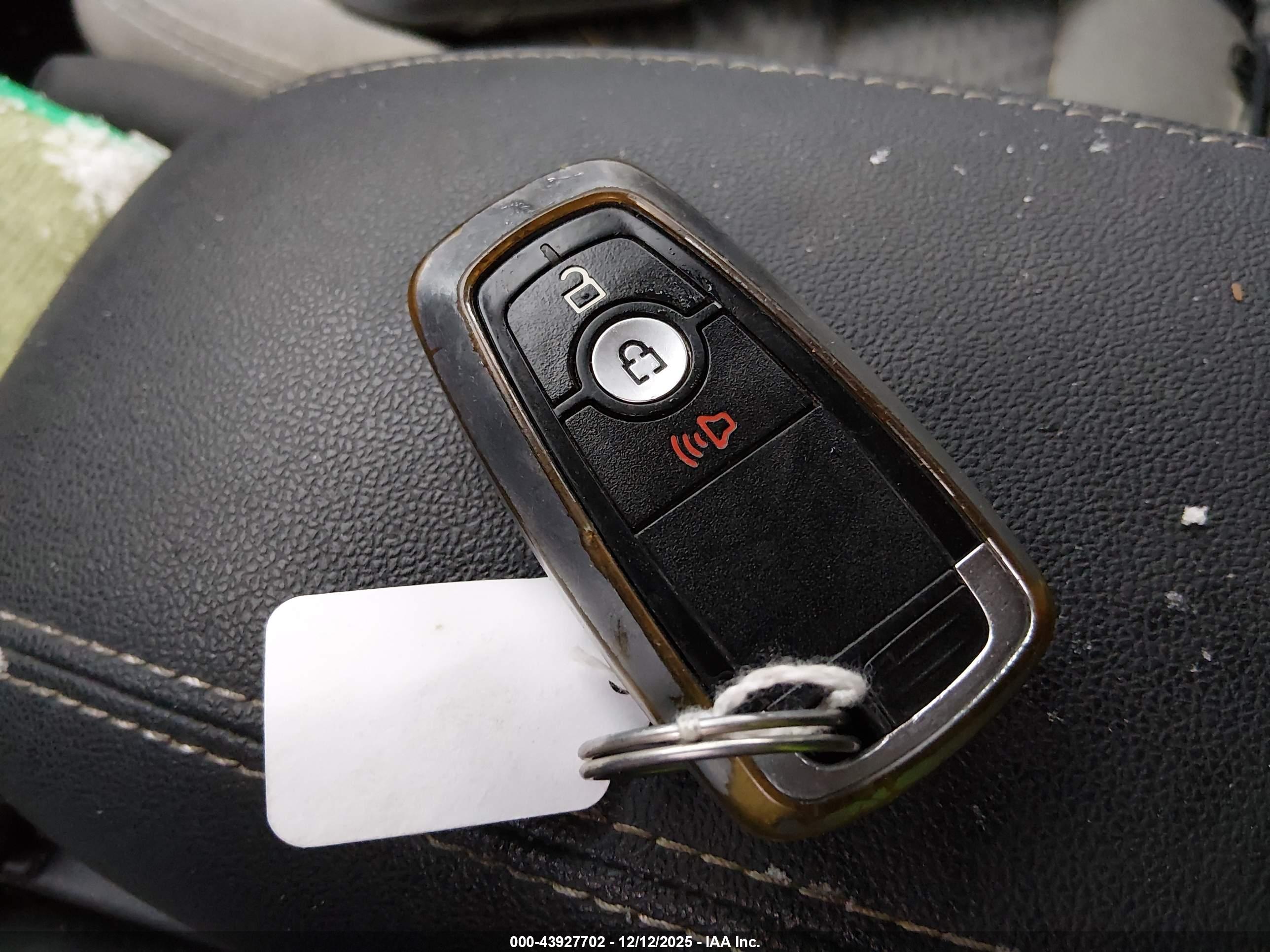 FORD ESCAPE image 11