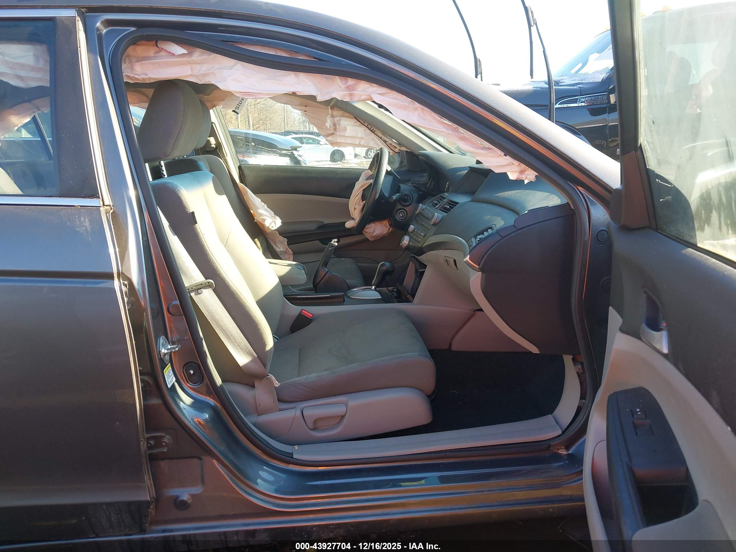 HONDA ACCORD image 5