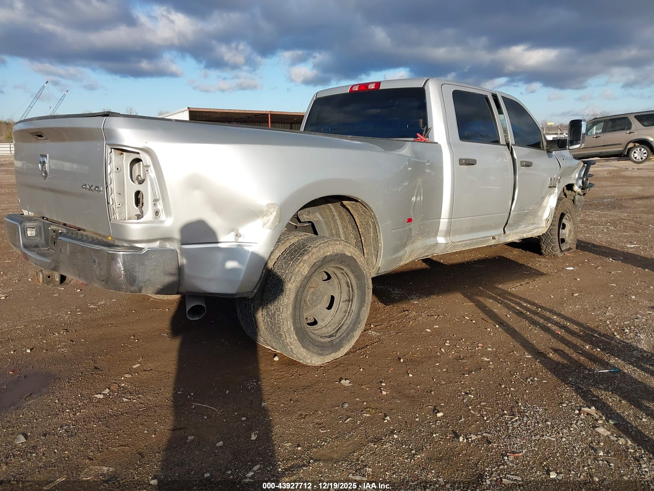RAM 3500 image 4