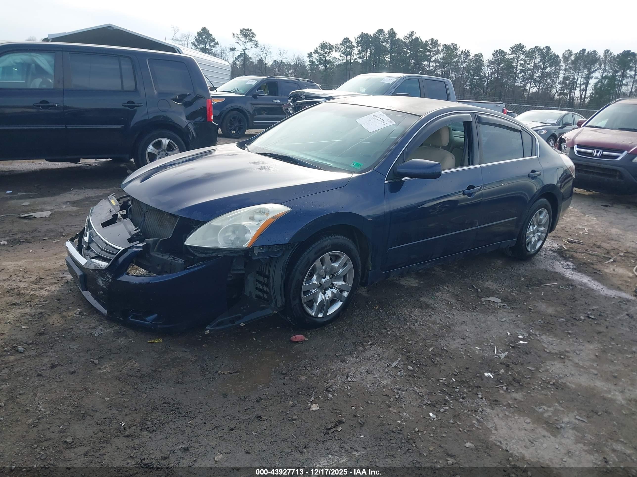 NISSAN ALTIMA image 2